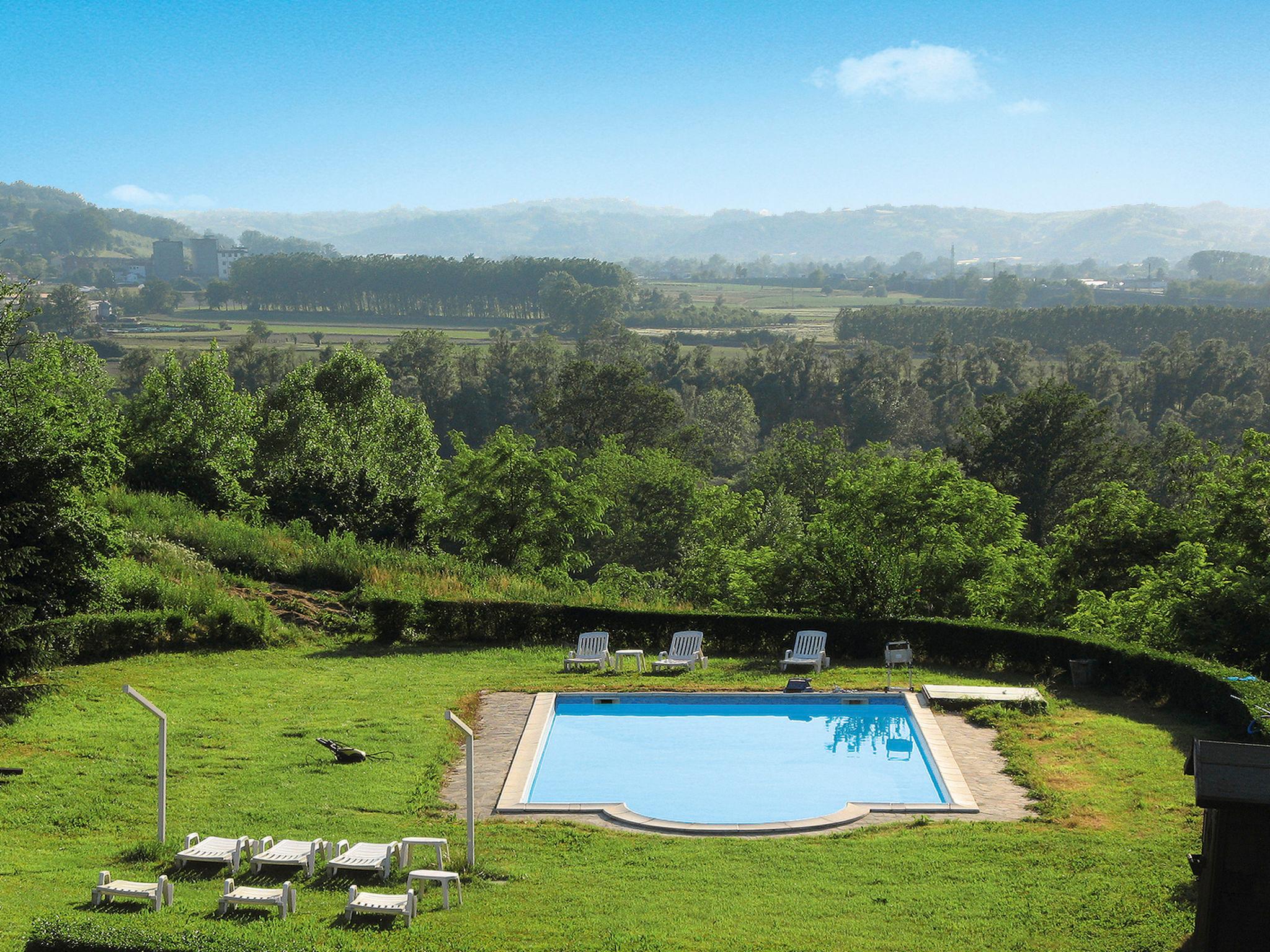 Photo 26 - Maison de 2 chambres à Azzano d'Asti avec piscine et jardin