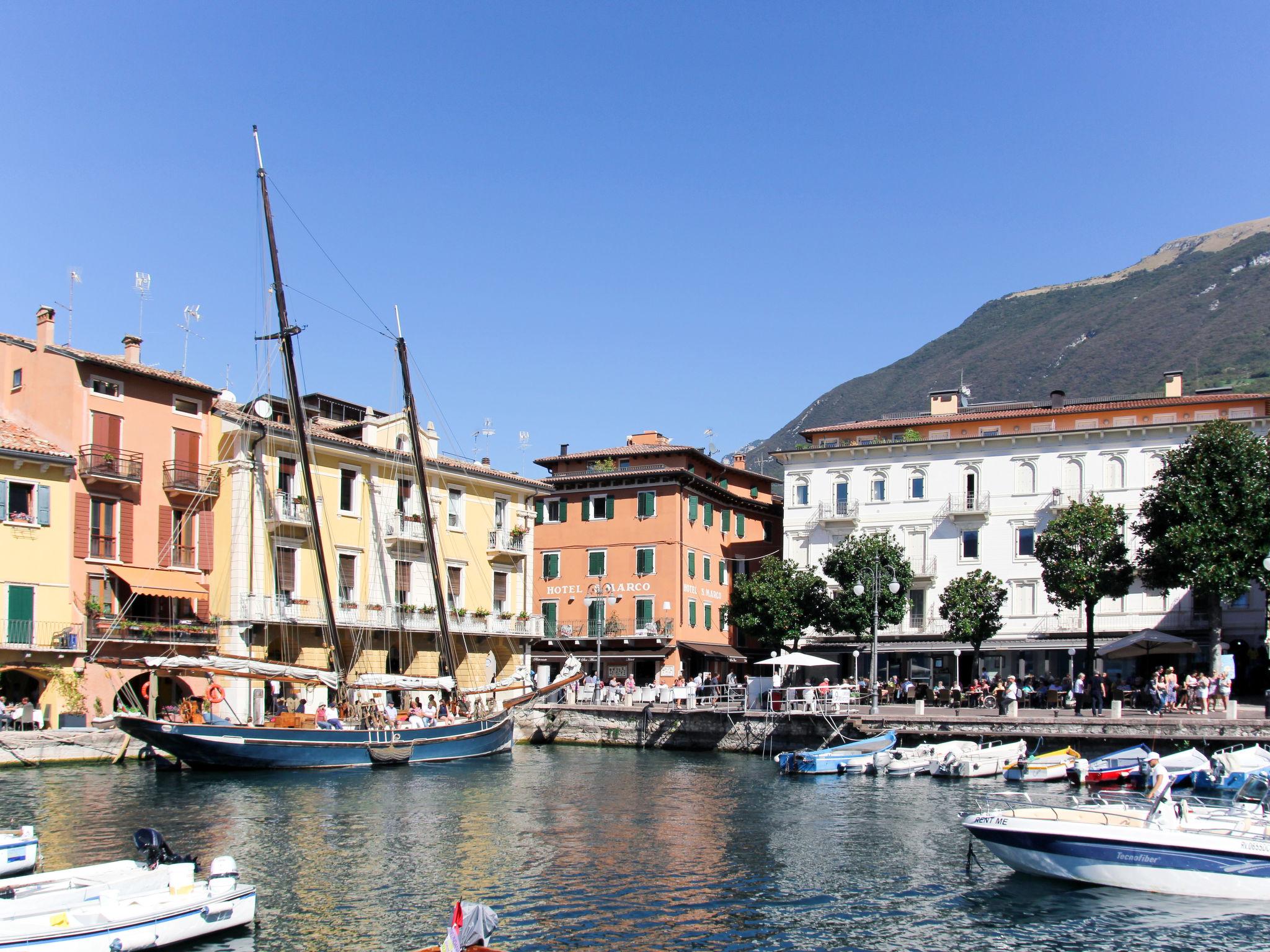 Photo 17 - 2 bedroom Apartment in Malcesine with garden and terrace