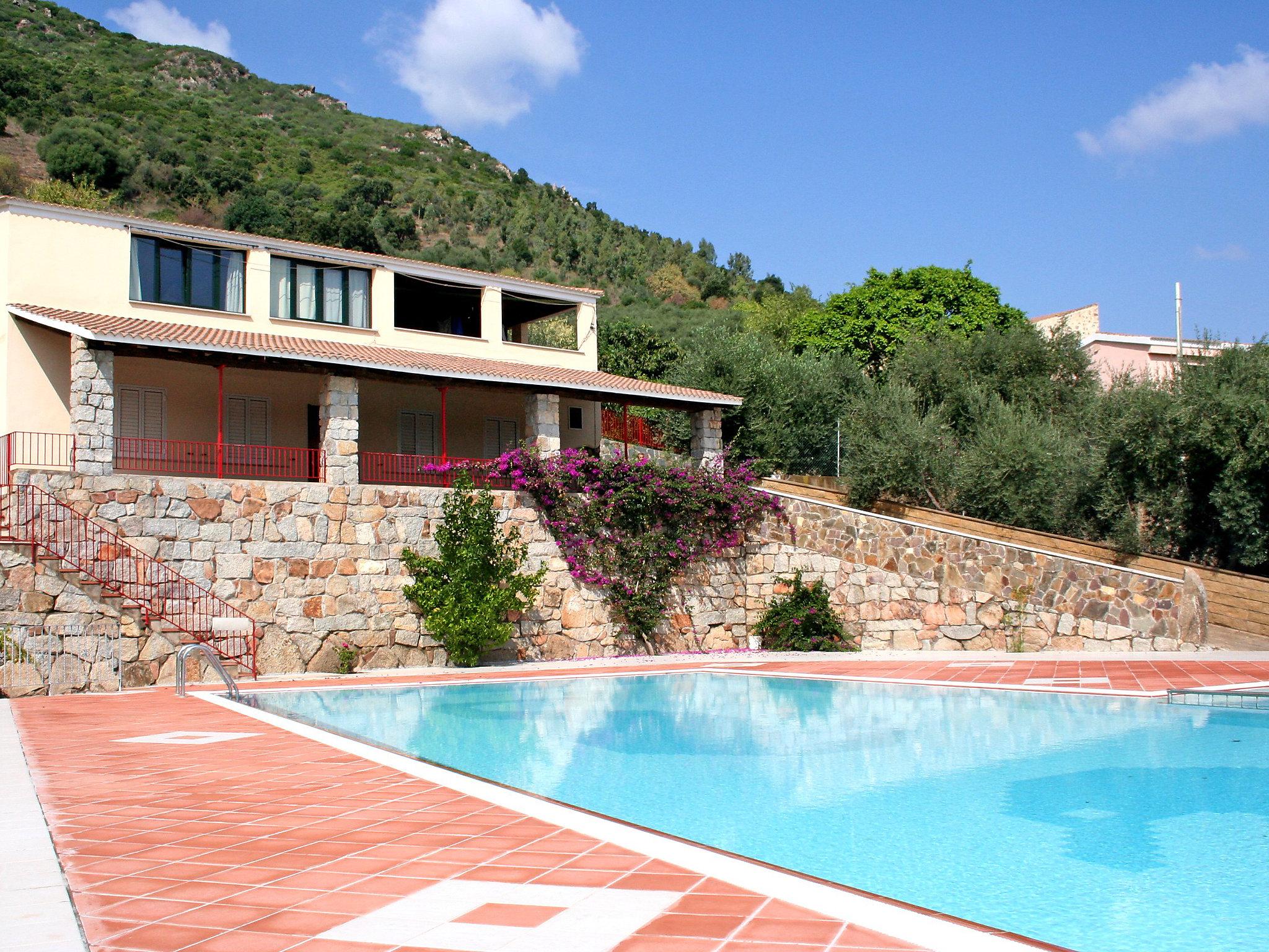 Photo 1 - Appartement de 2 chambres à Jerzu avec piscine et vues à la mer