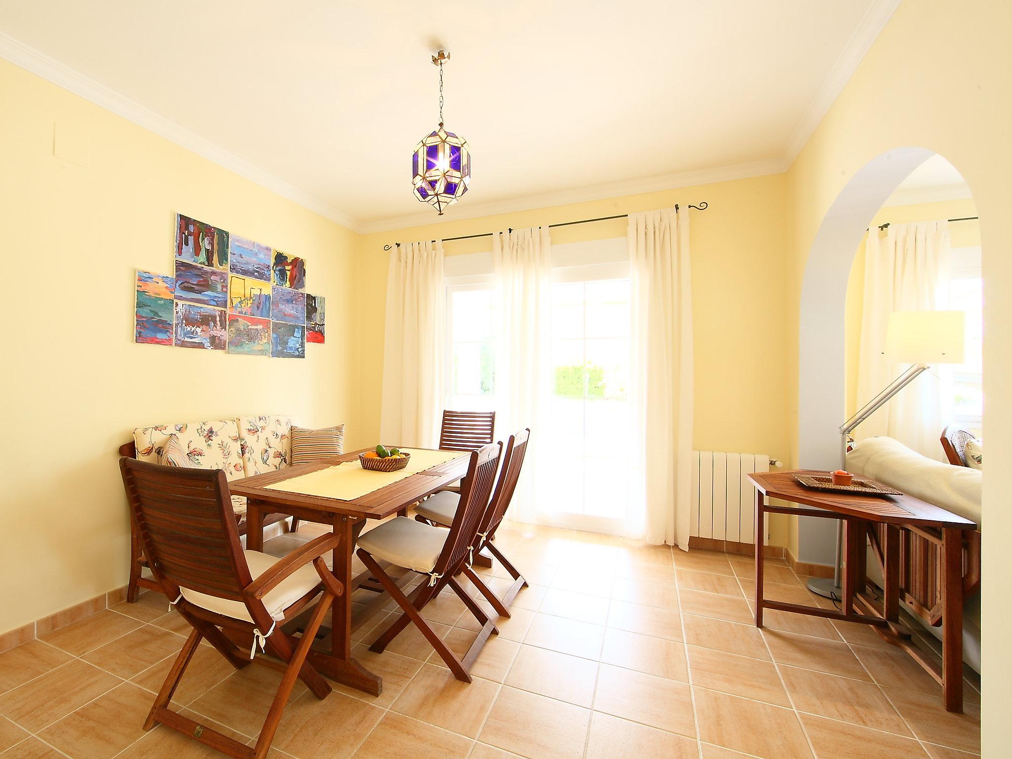 Photo 8 - 4 bedroom House in Calp with private pool and garden