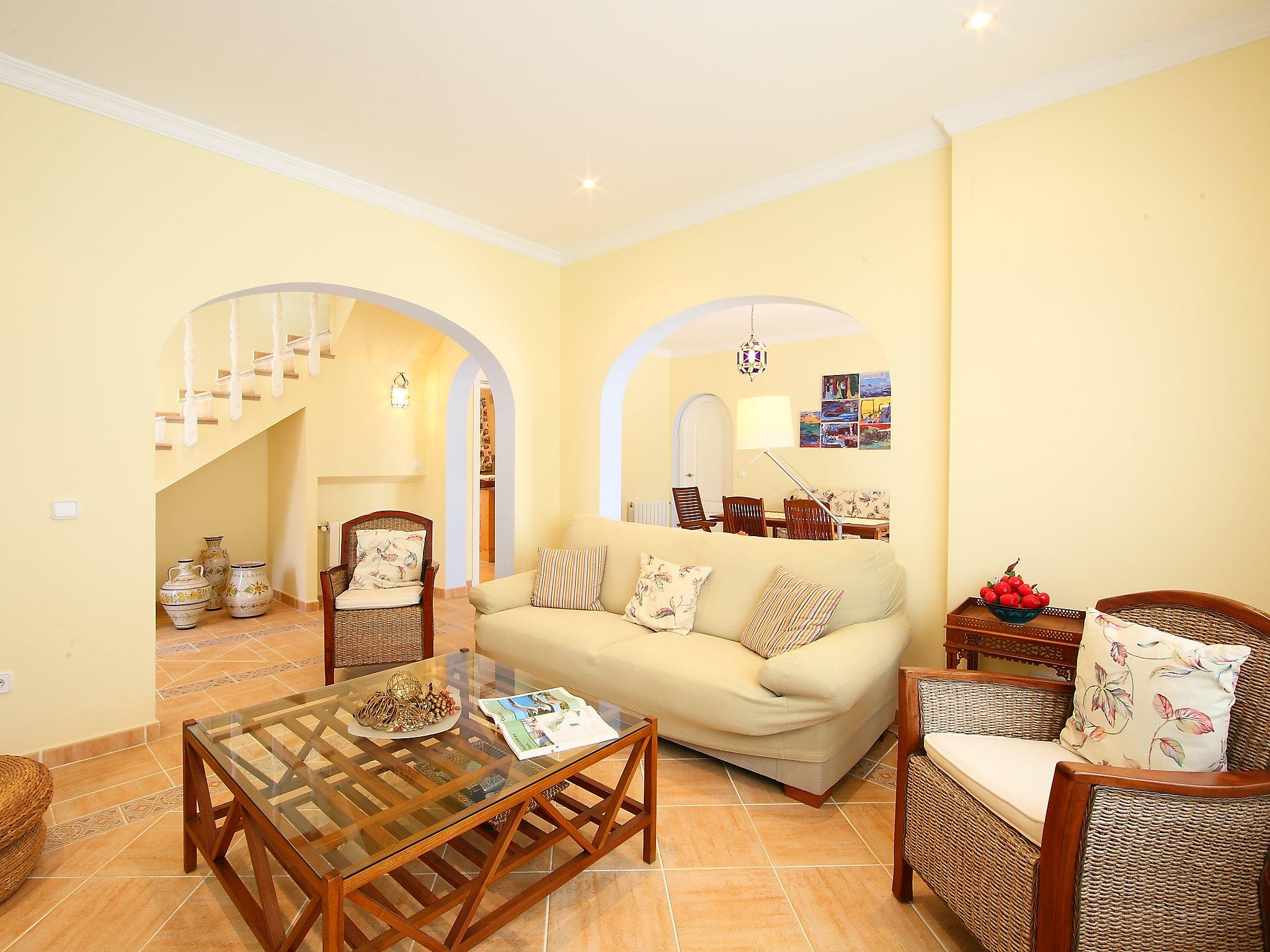 Photo 4 - 4 bedroom House in Calp with private pool and garden