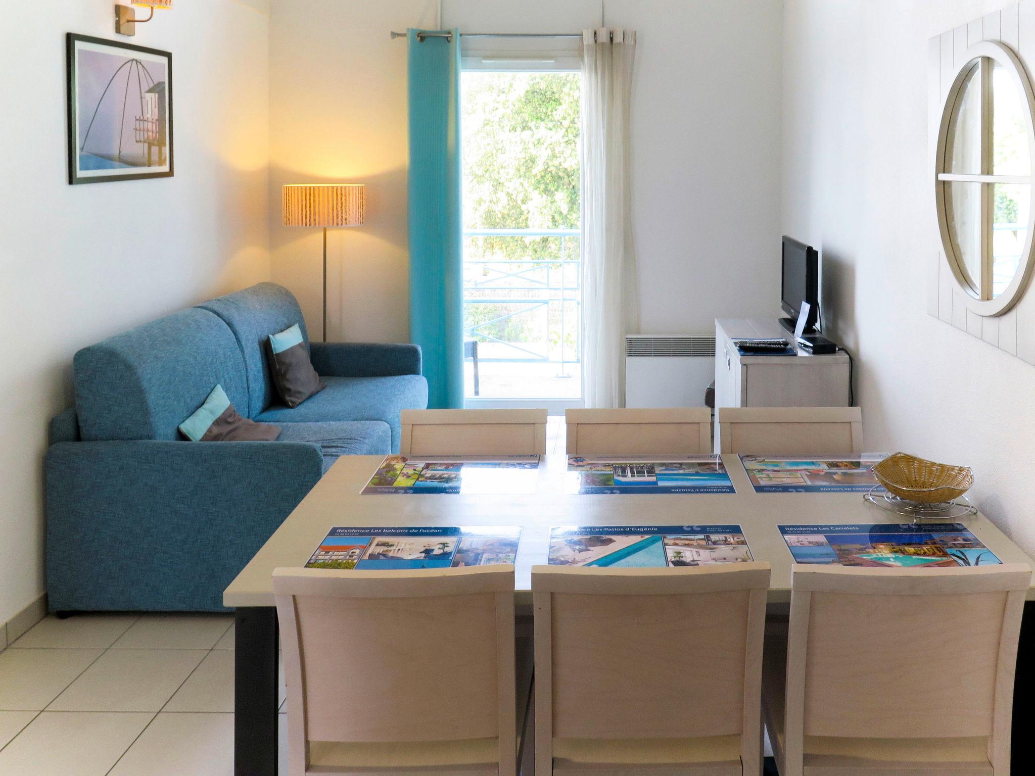 Photo 2 - 3 bedroom Apartment in Saint-Palais-sur-Mer with swimming pool and terrace