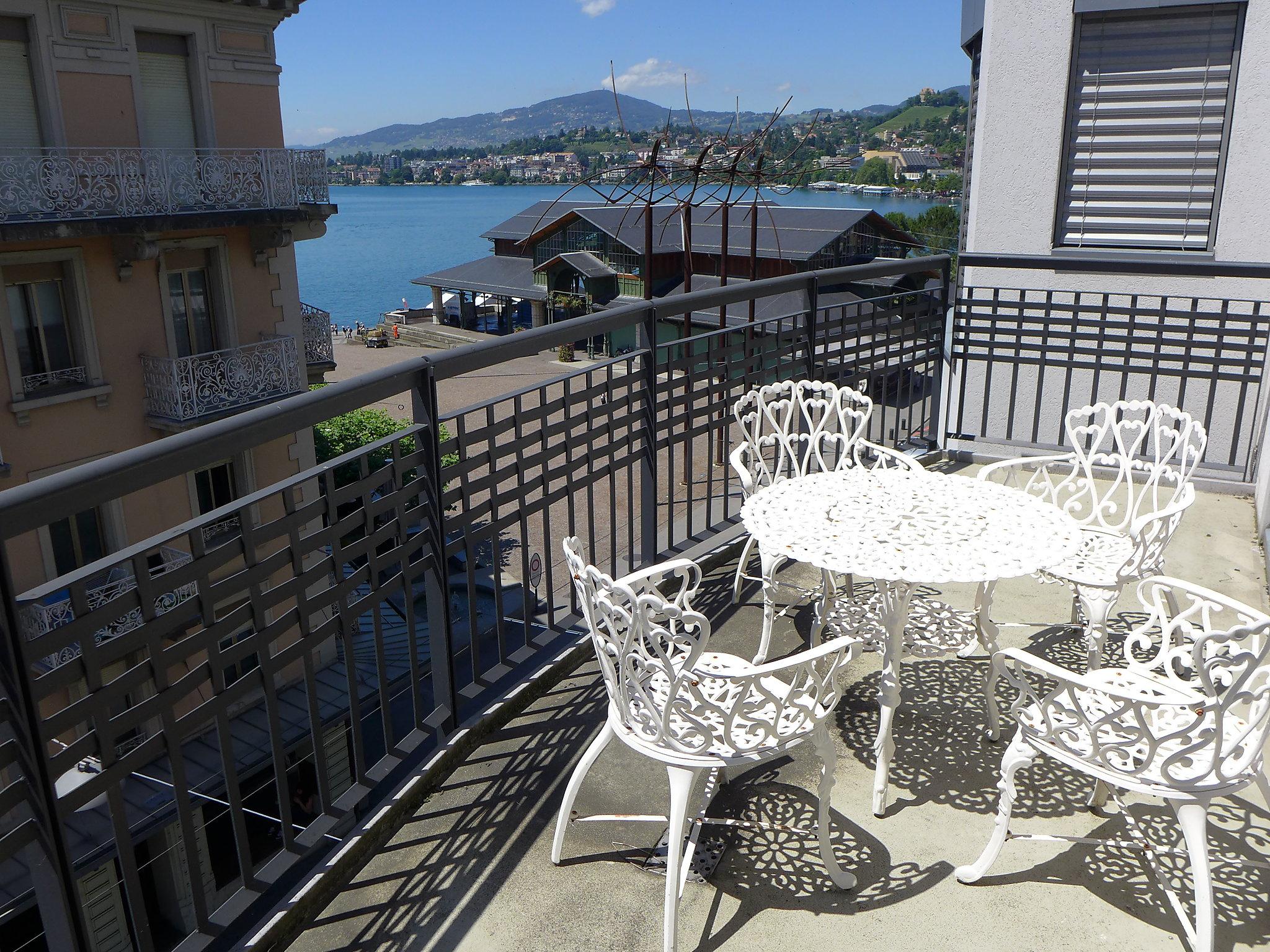 Foto 1 - Appartamento con 1 camera da letto a Montreux con vista sulle montagne