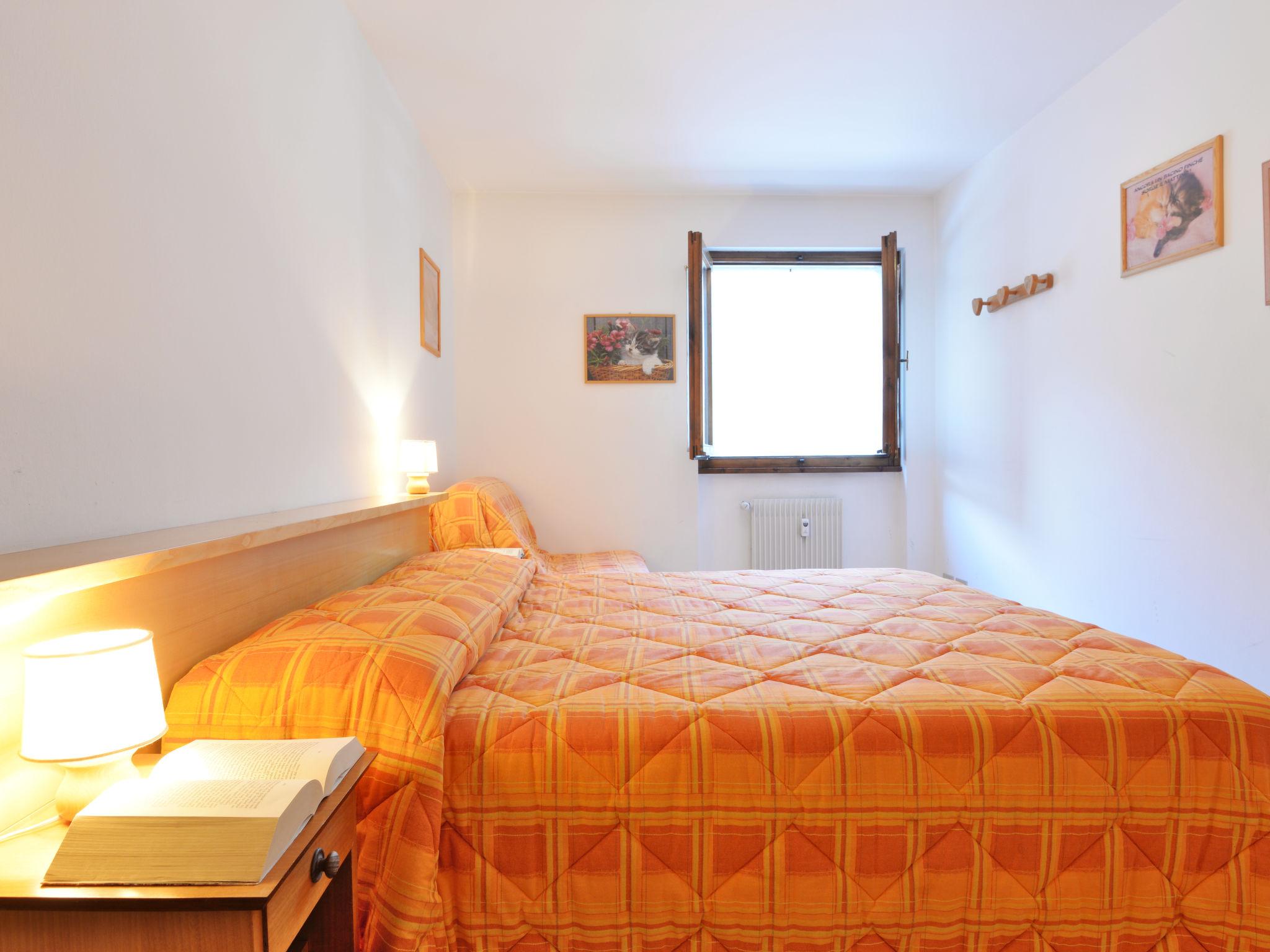 Foto 3 - Apartamento de 1 habitación en Canazei con vistas a la montaña