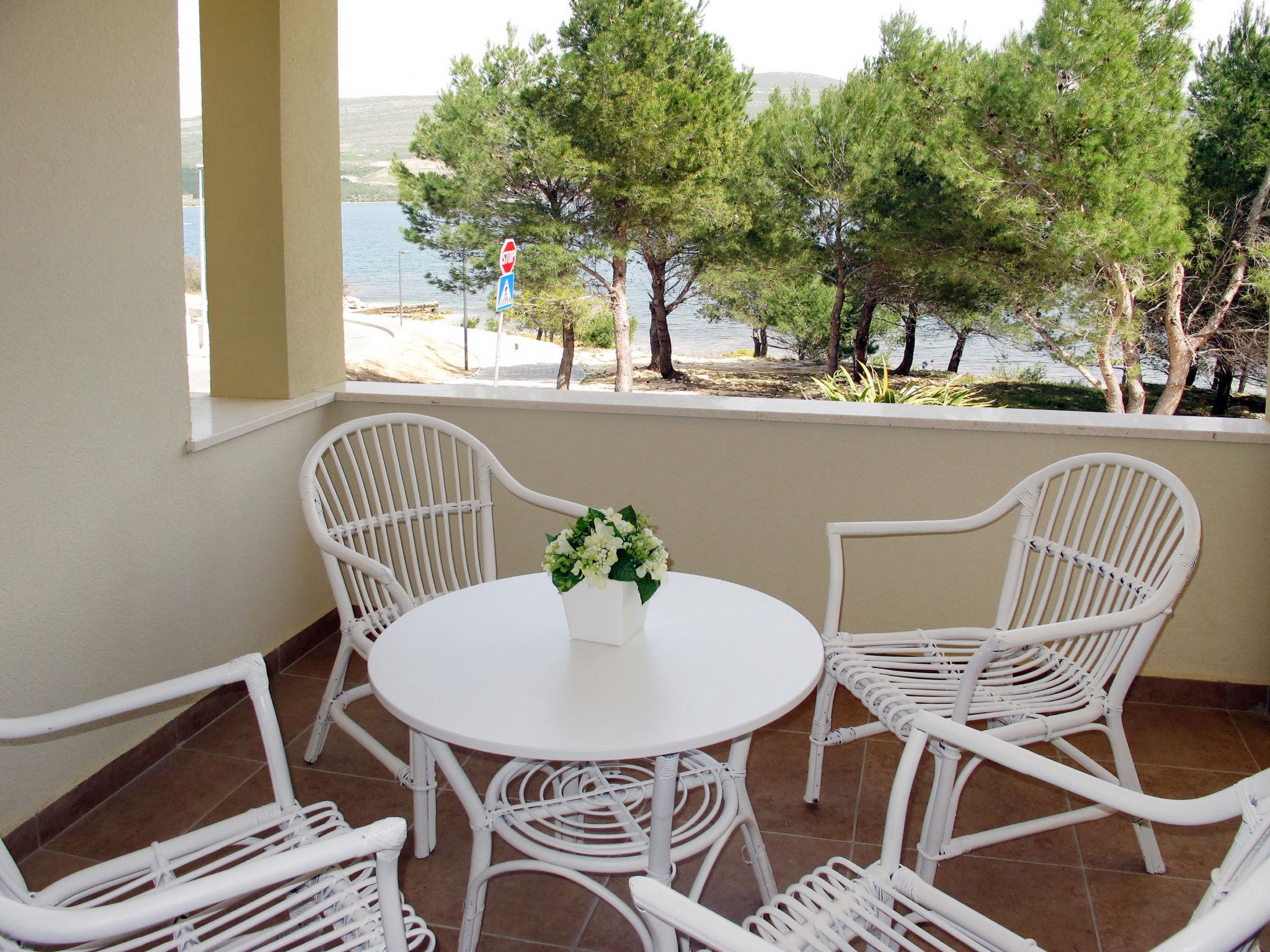 Foto 2 - Haus mit 5 Schlafzimmern in Novigrad mit terrasse und blick aufs meer