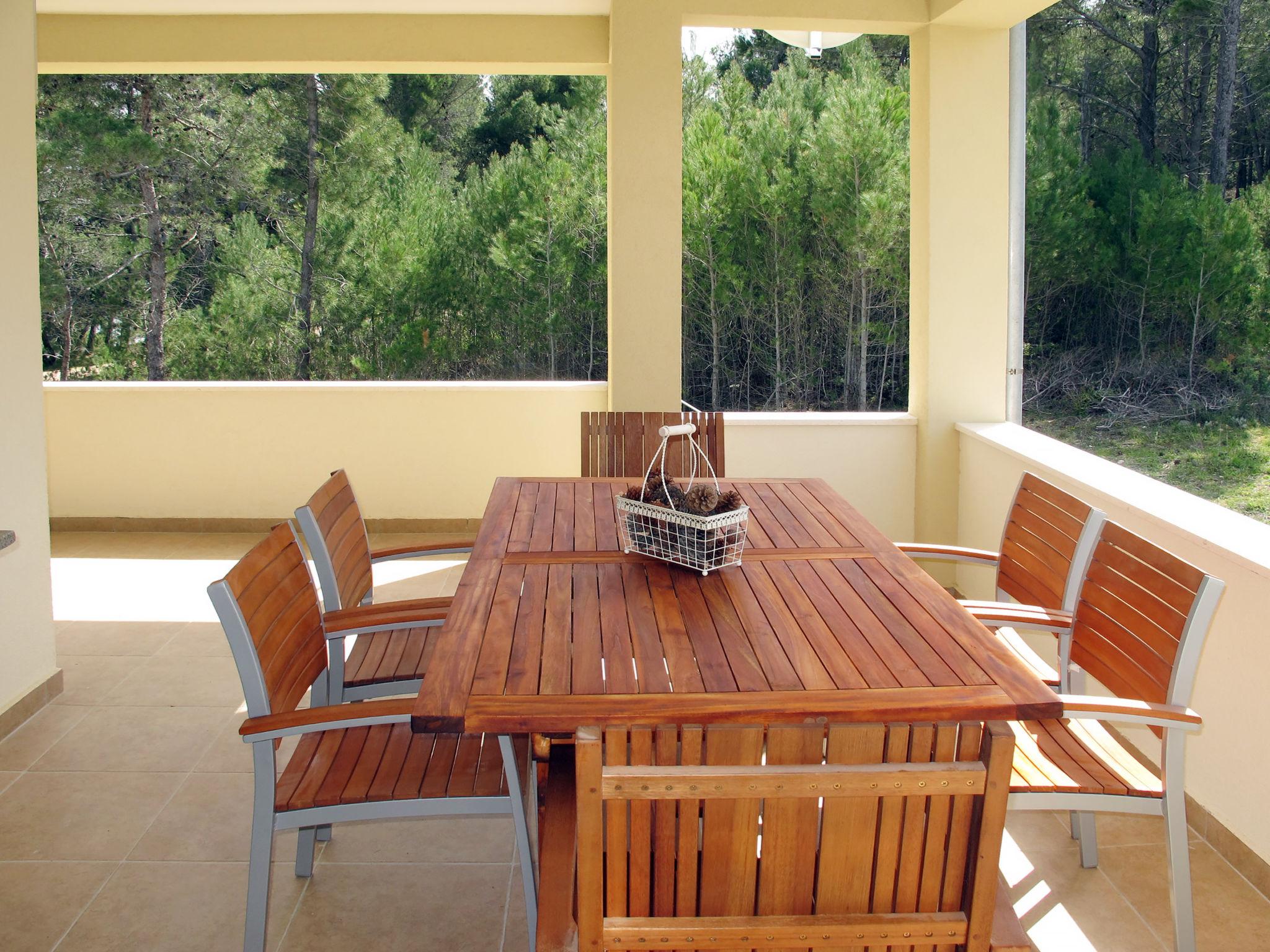 Foto 6 - Casa de 5 habitaciones en Novigrad con terraza y vistas al mar