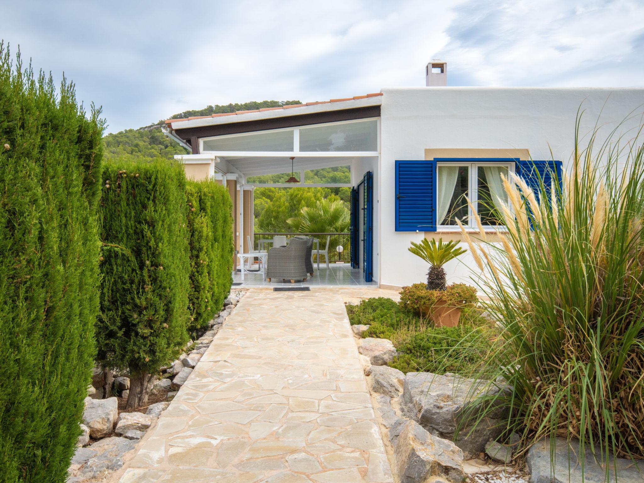 Foto 48 - Casa con 3 camere da letto a Sant Josep de sa Talaia con piscina privata e giardino