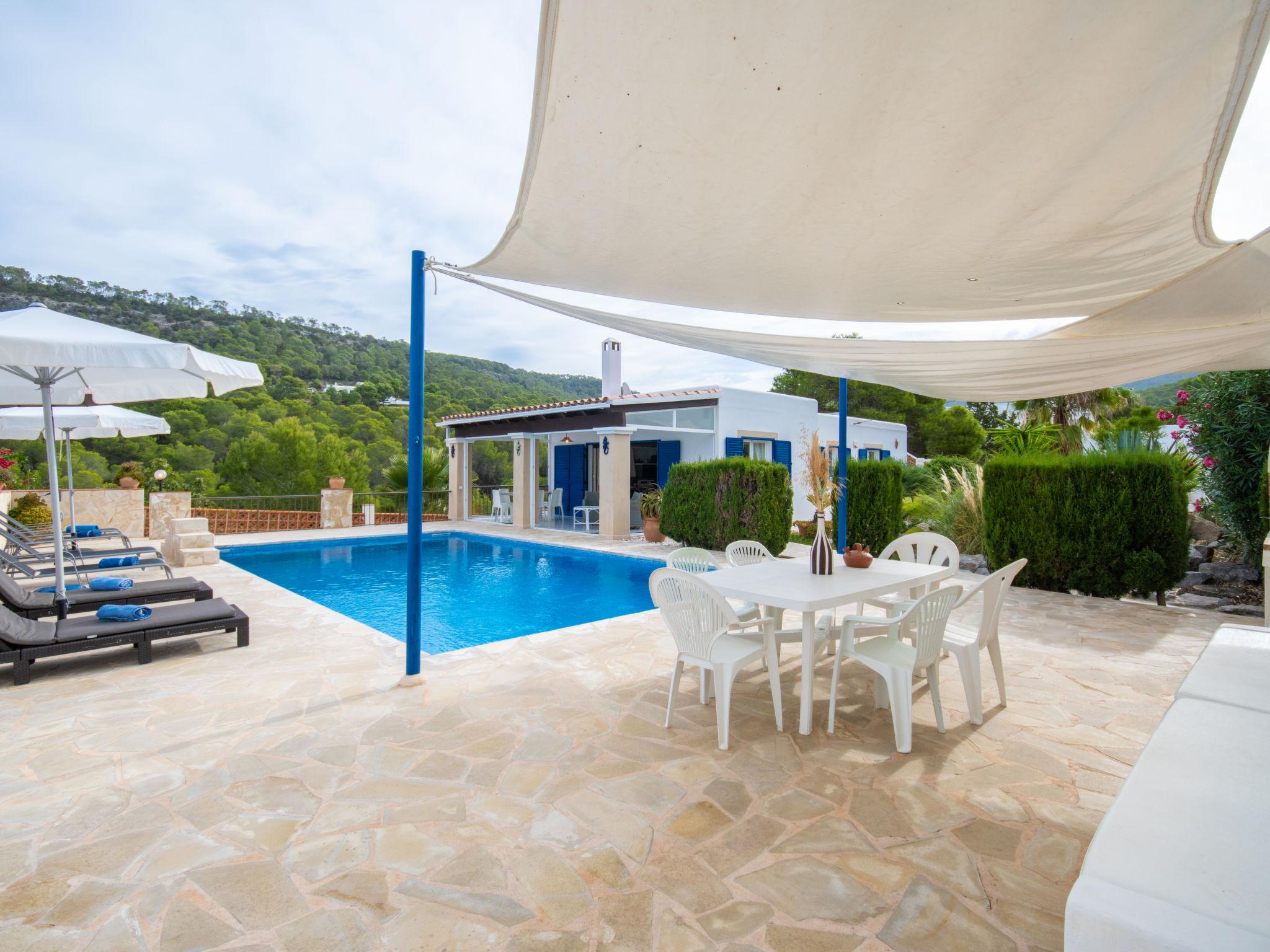 Photo 37 - Maison de 3 chambres à Sant Josep de sa Talaia avec piscine privée et jardin