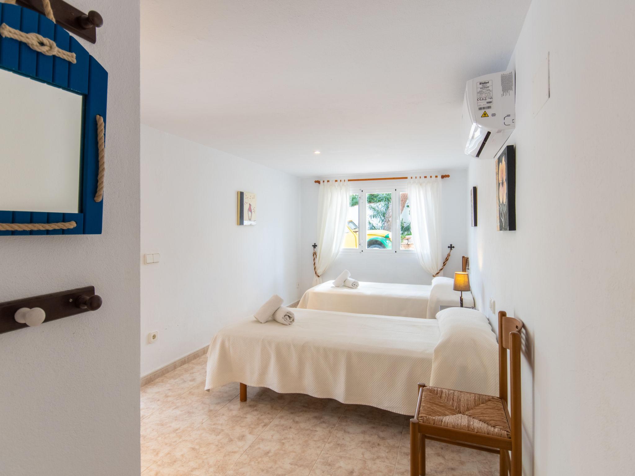 Foto 34 - Casa con 3 camere da letto a Sant Josep de sa Talaia con piscina privata e vista mare