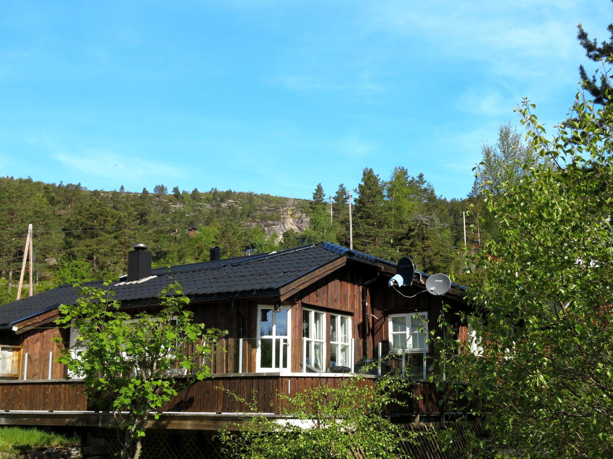 Foto 5 - Casa de 3 habitaciones en Fossdal con terraza