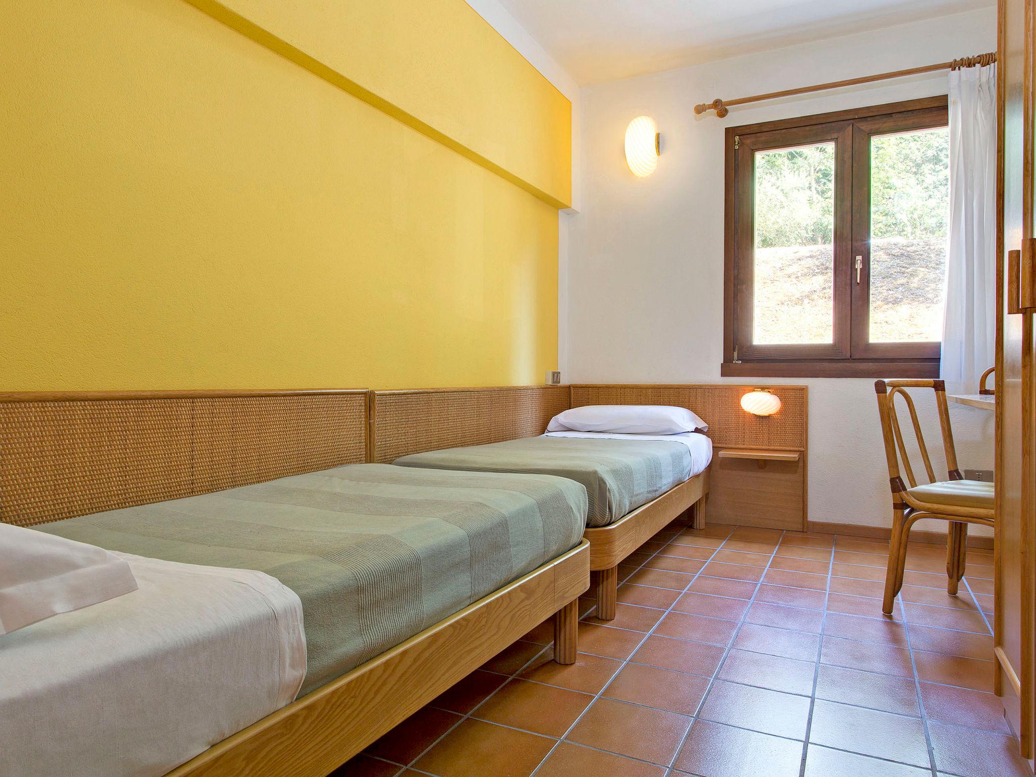 Foto 15 - Appartamento con 2 camere da letto a Costermano sul Garda con piscina e giardino