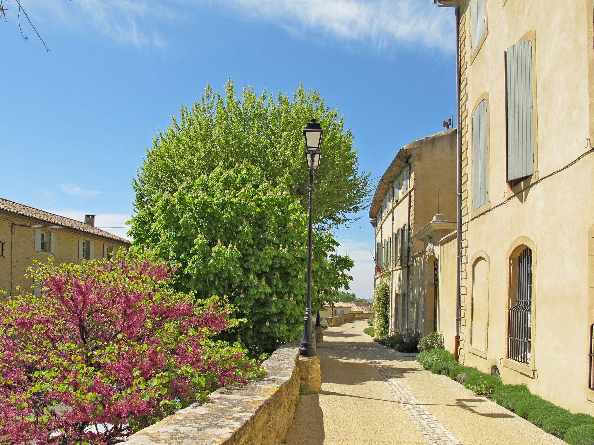 Photo 18 - 3 bedroom Apartment in Visan with private pool and garden