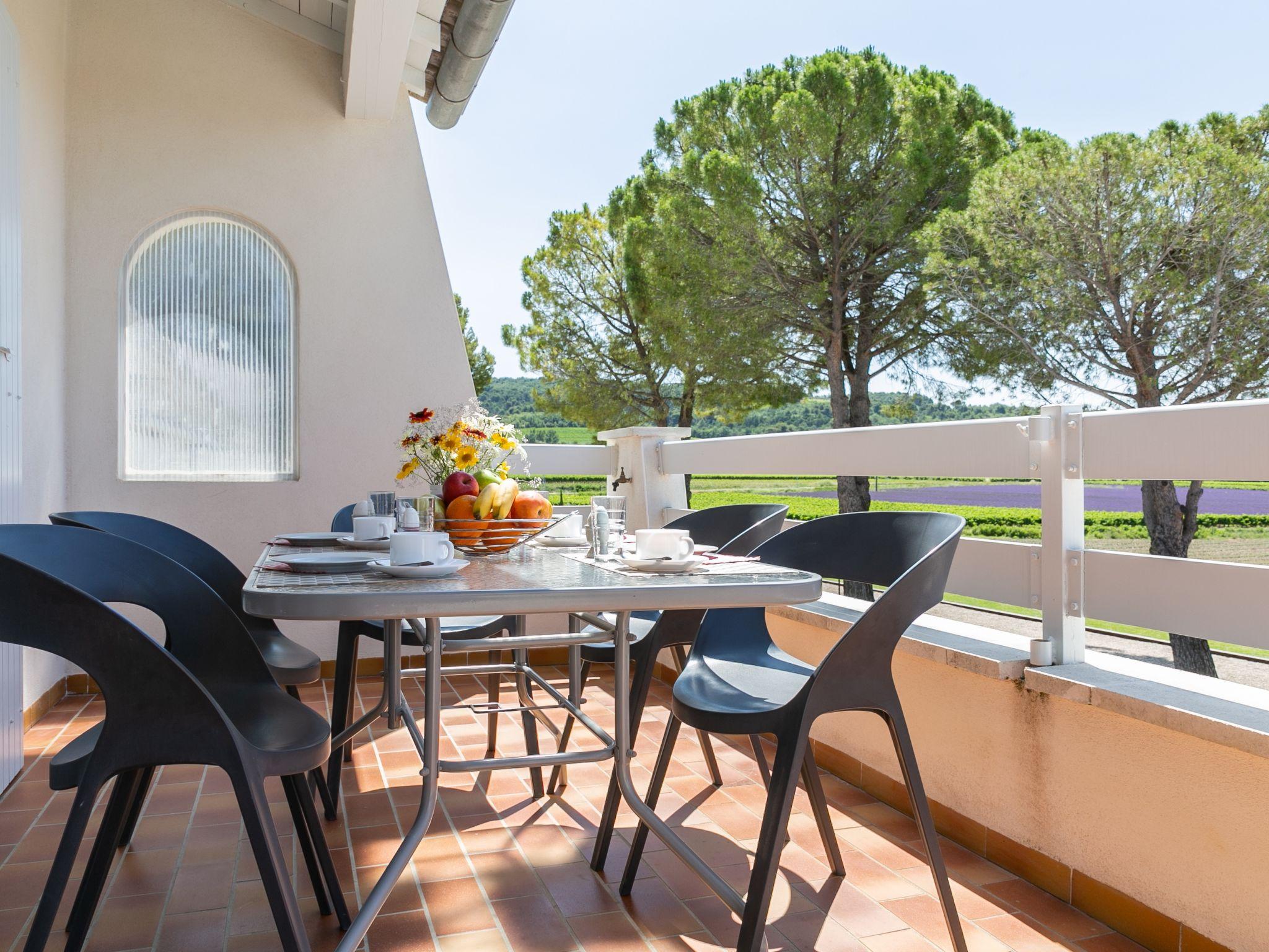 Photo 1 - Appartement de 3 chambres à Visan avec piscine privée