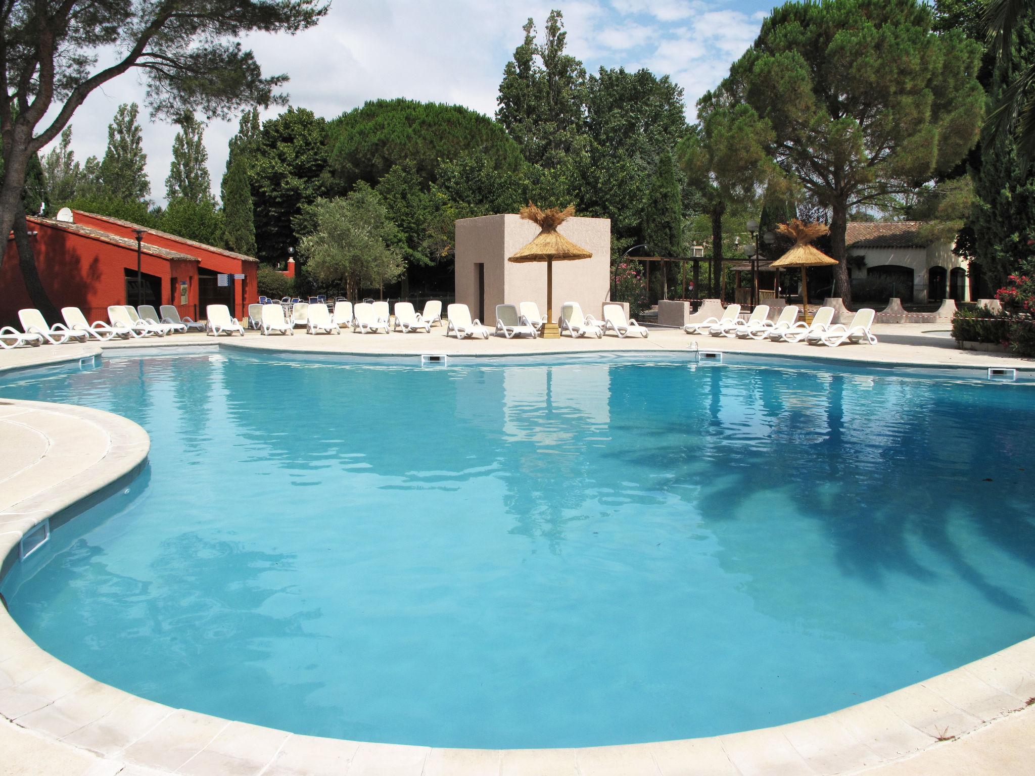 Photo 14 - Appartement de 1 chambre à Arles avec piscine et terrasse