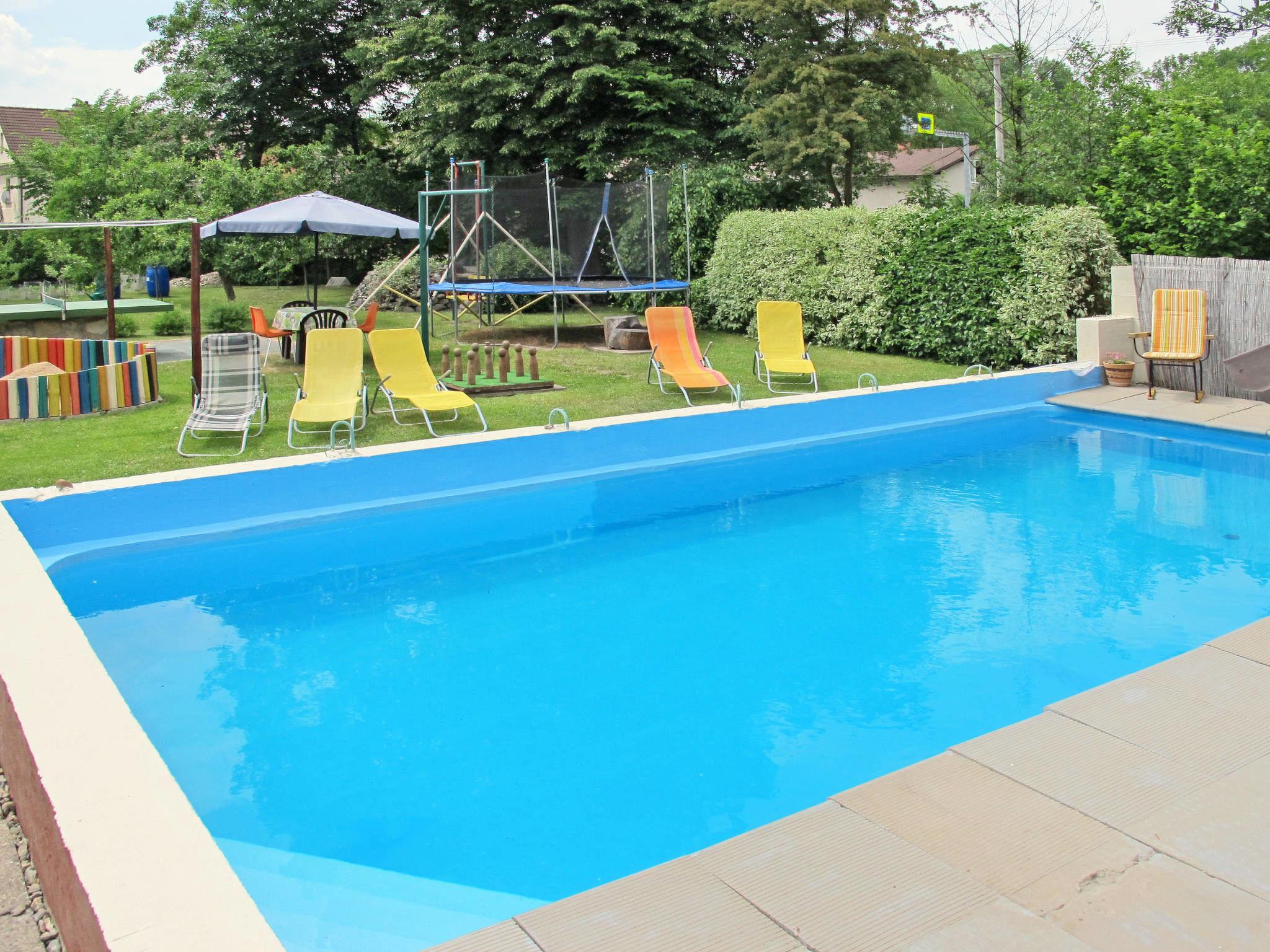 Photo 2 - Maison de 4 chambres à Kvasiny avec piscine privée et jardin