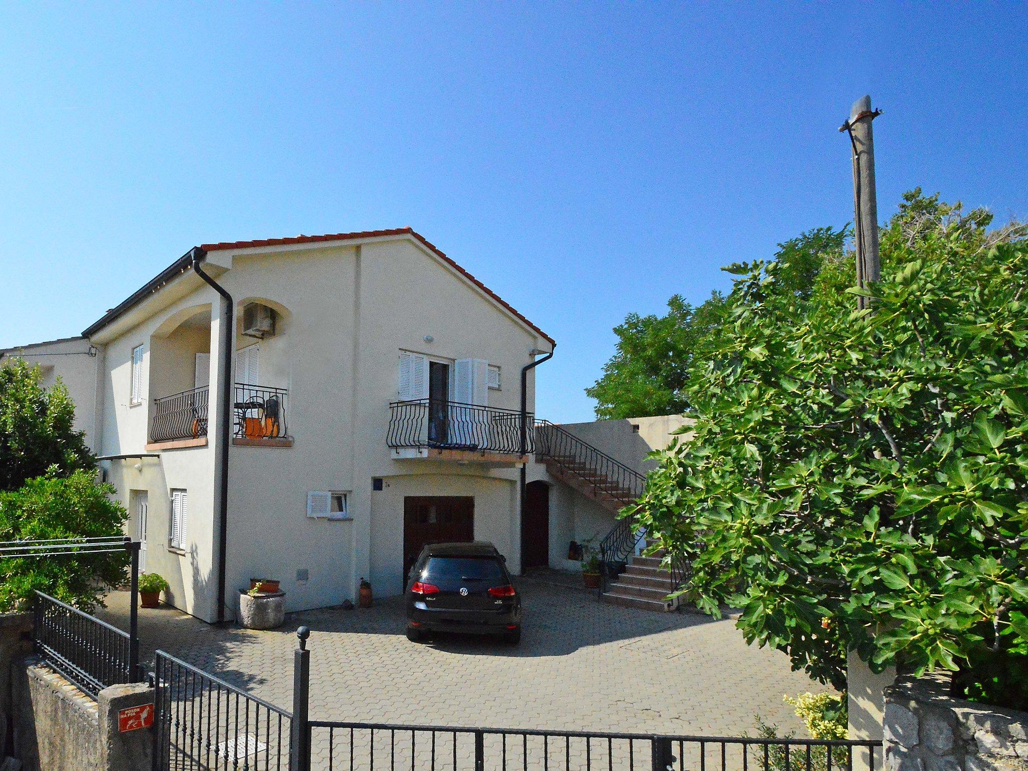 Photo 3 - Maison de 3 chambres à Dobrinj avec terrasse