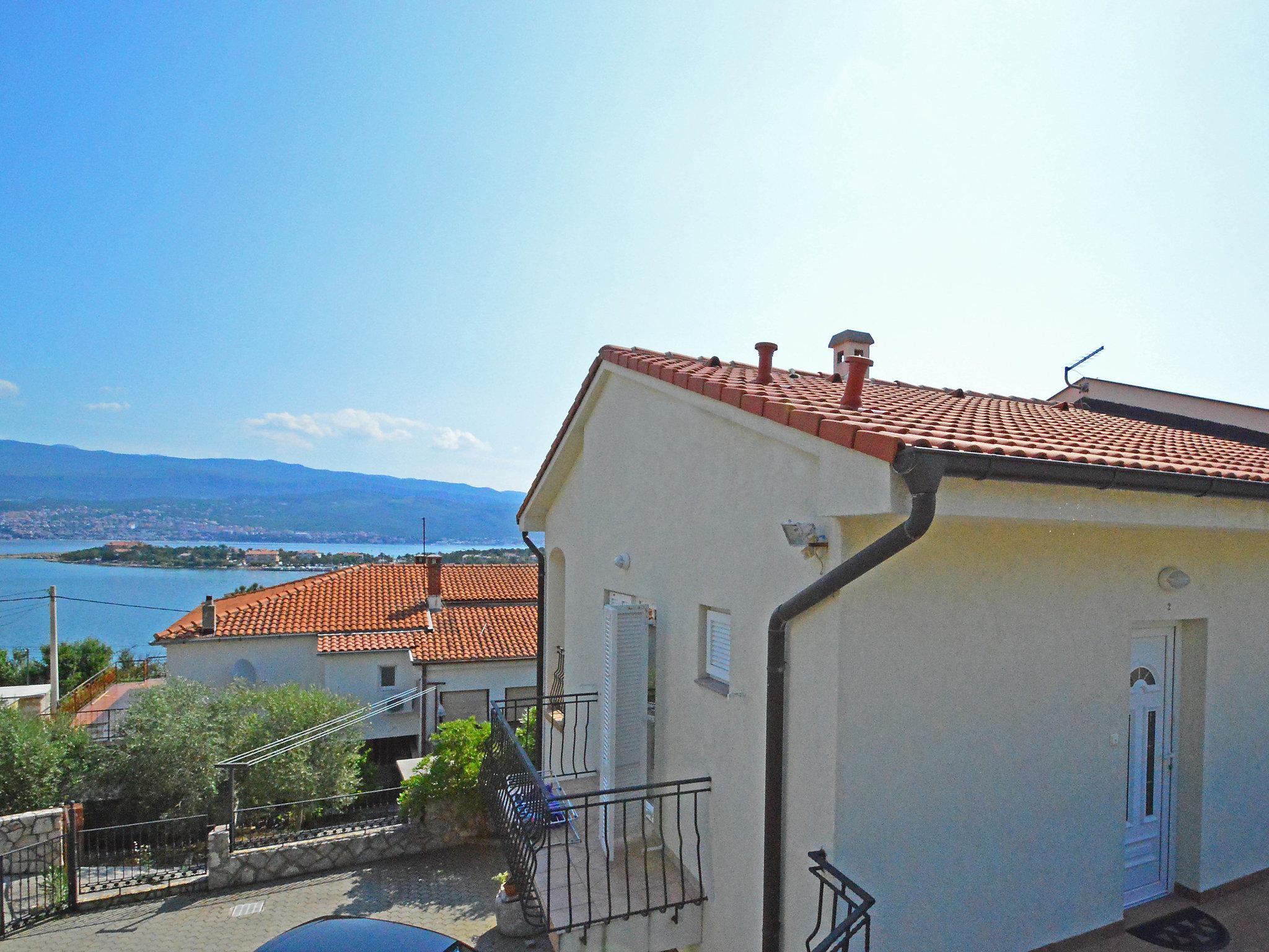 Foto 1 - Casa de 3 quartos em Dobrinj com terraço e vistas do mar