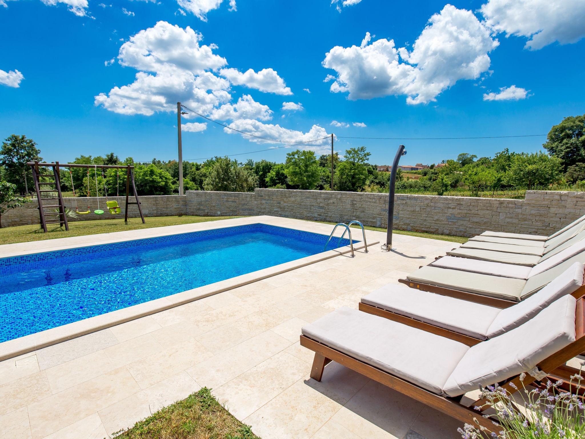 Foto 3 - Casa con 4 camere da letto a Barban con piscina privata e vista mare