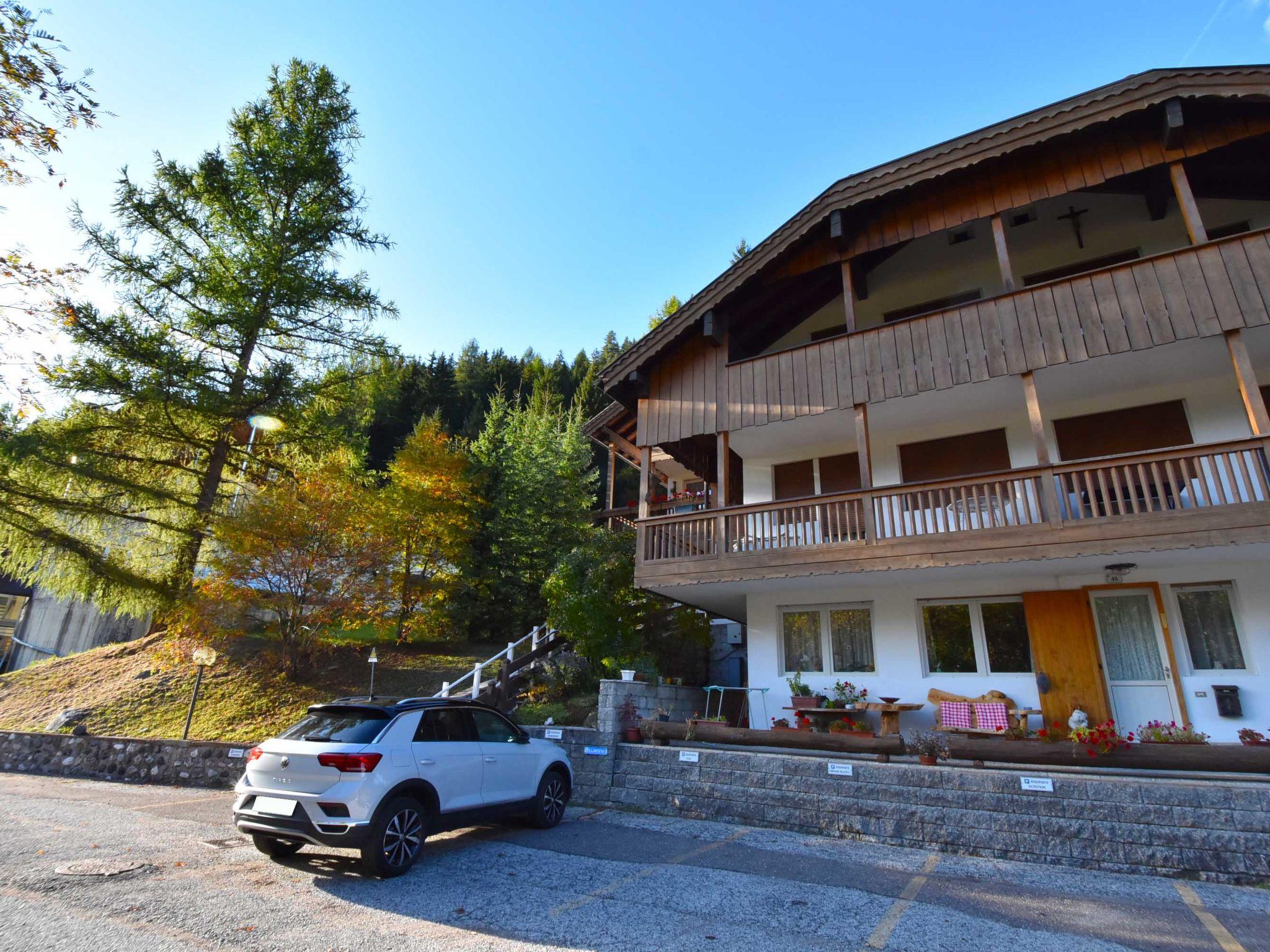 Foto 17 - Apartment mit 2 Schlafzimmern in Campitello di Fassa mit terrasse und blick auf die berge