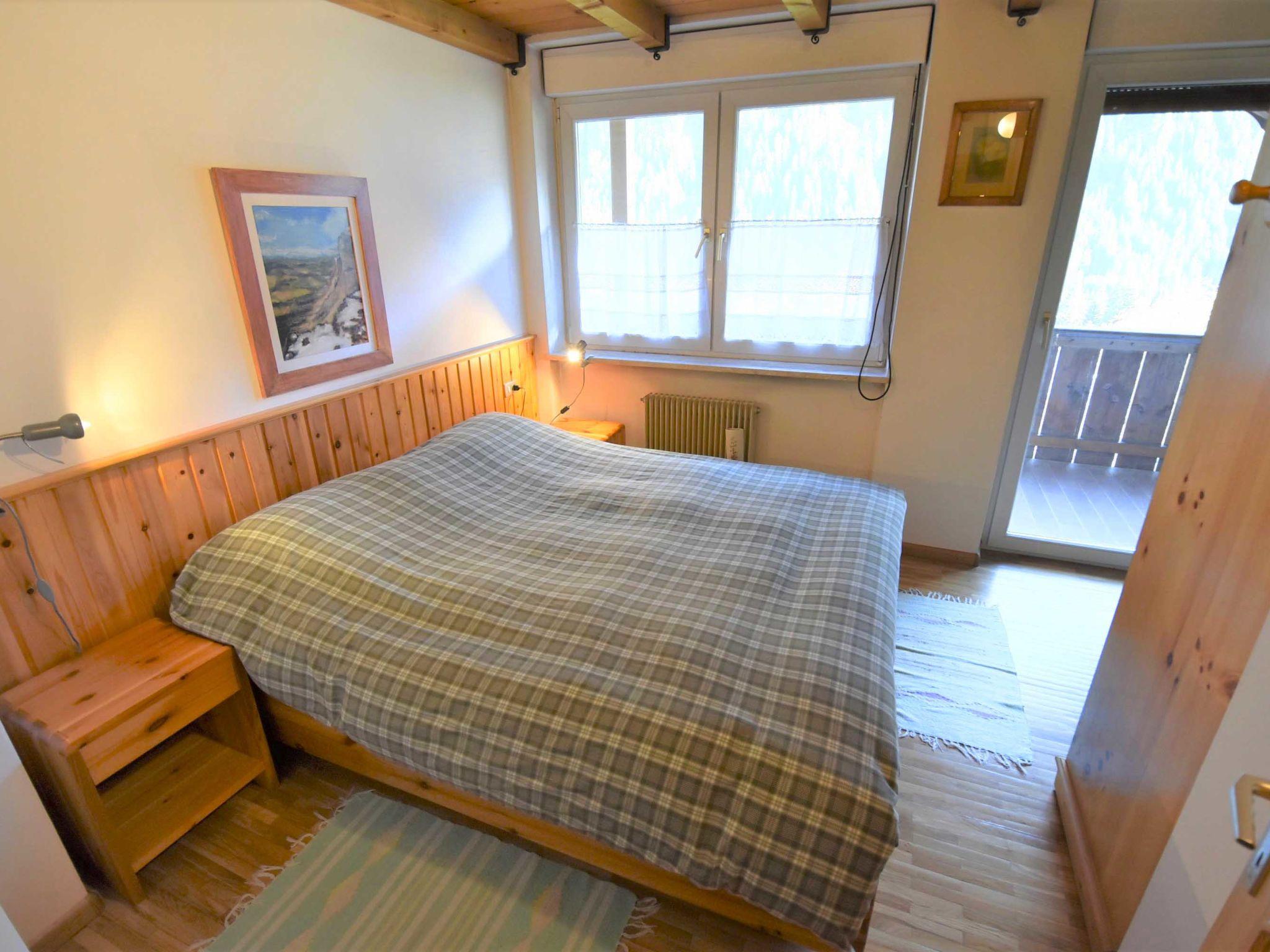 Foto 3 - Apartment mit 2 Schlafzimmern in Campitello di Fassa mit terrasse und blick auf die berge