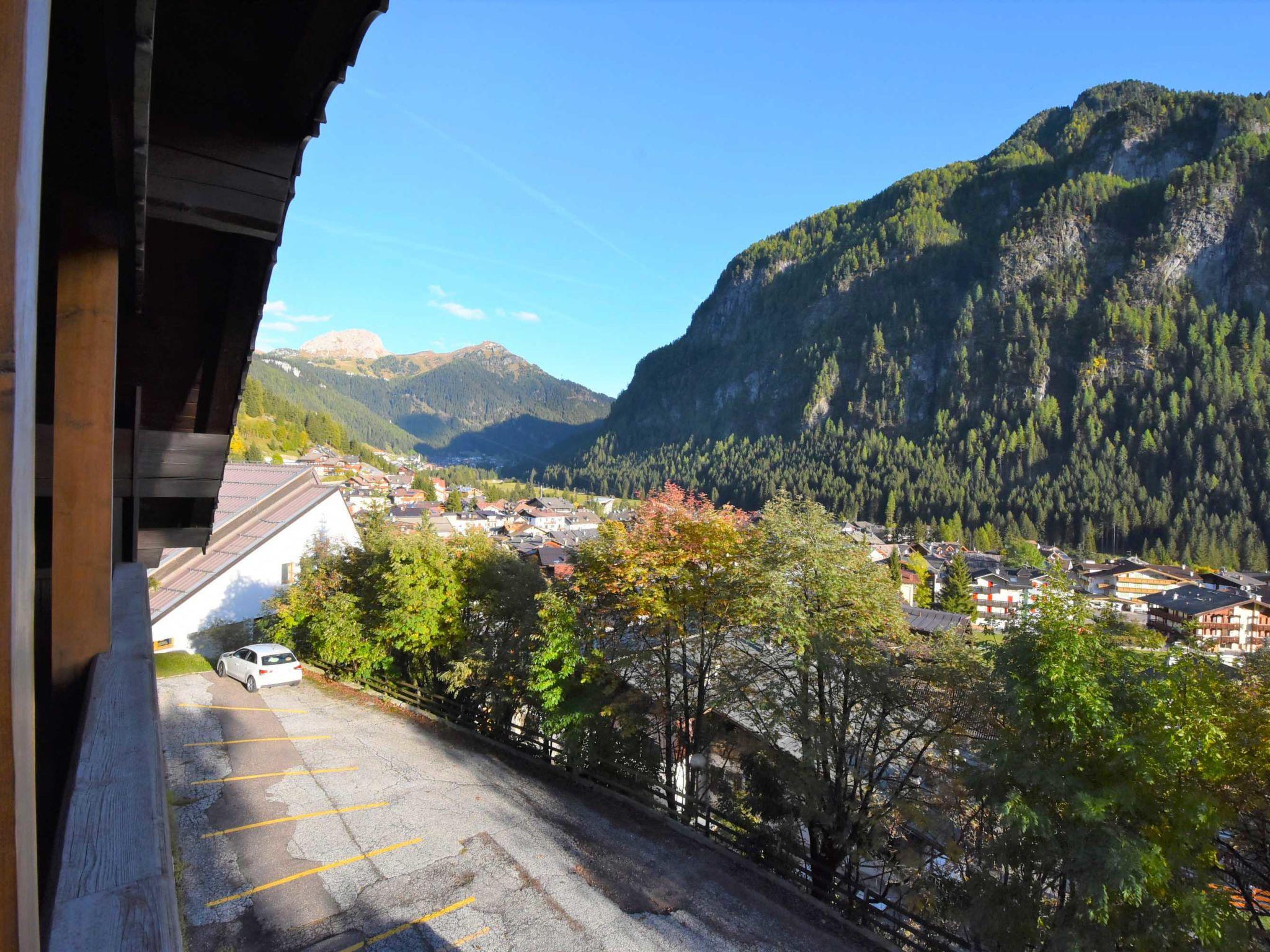 Foto 5 - Apartment mit 2 Schlafzimmern in Campitello di Fassa mit terrasse und blick auf die berge