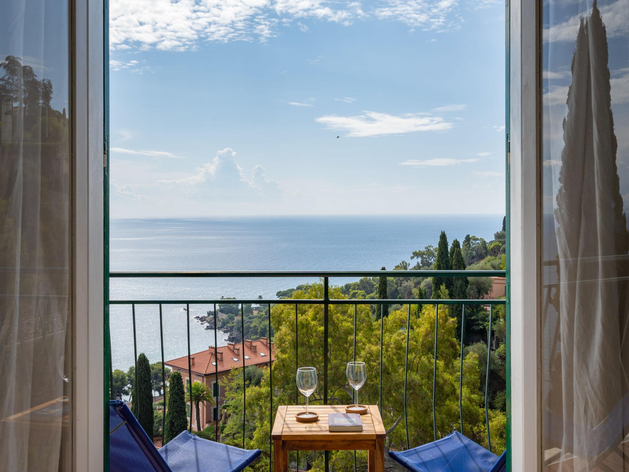 Foto 11 - Apartamento de 1 habitación en Ventimiglia con terraza y vistas al mar