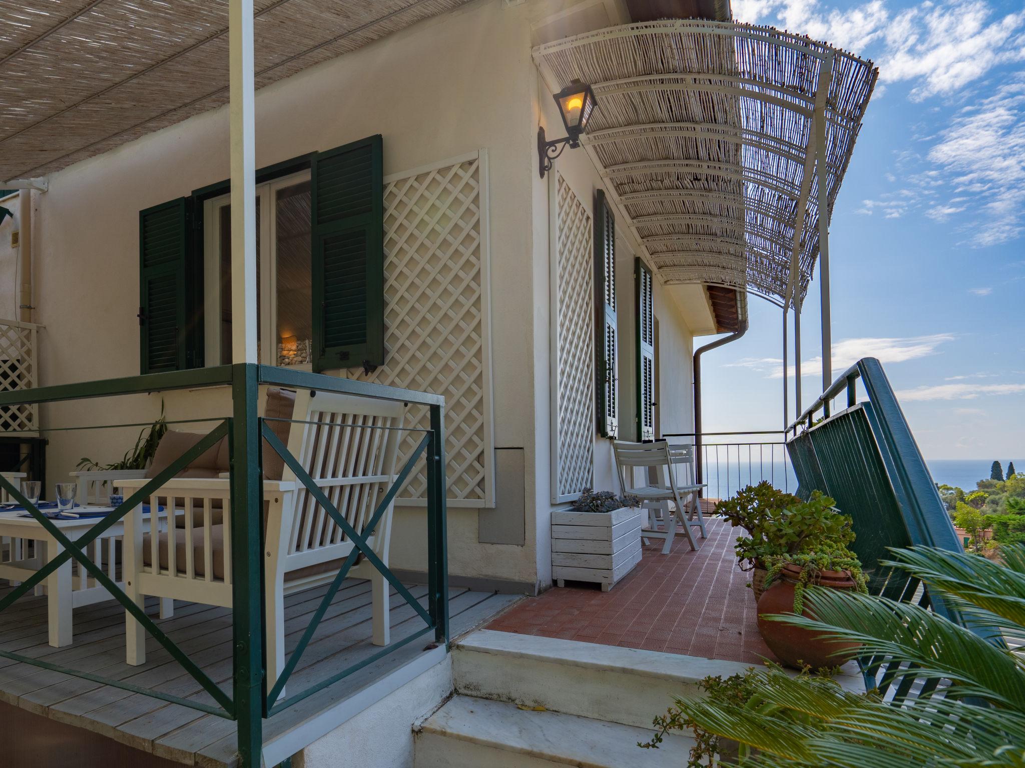 Foto 16 - Apartment mit 1 Schlafzimmer in Ventimiglia mit terrasse und blick aufs meer