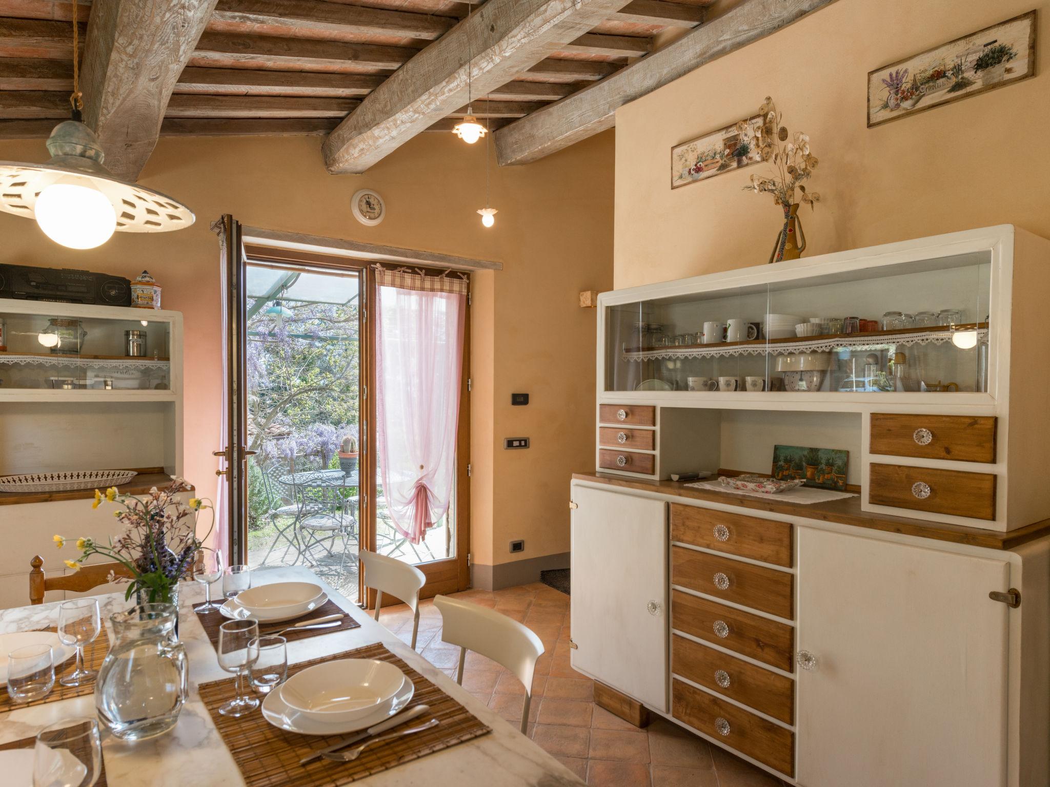 Photo 6 - Maison de 2 chambres à Roccastrada avec jardin et terrasse