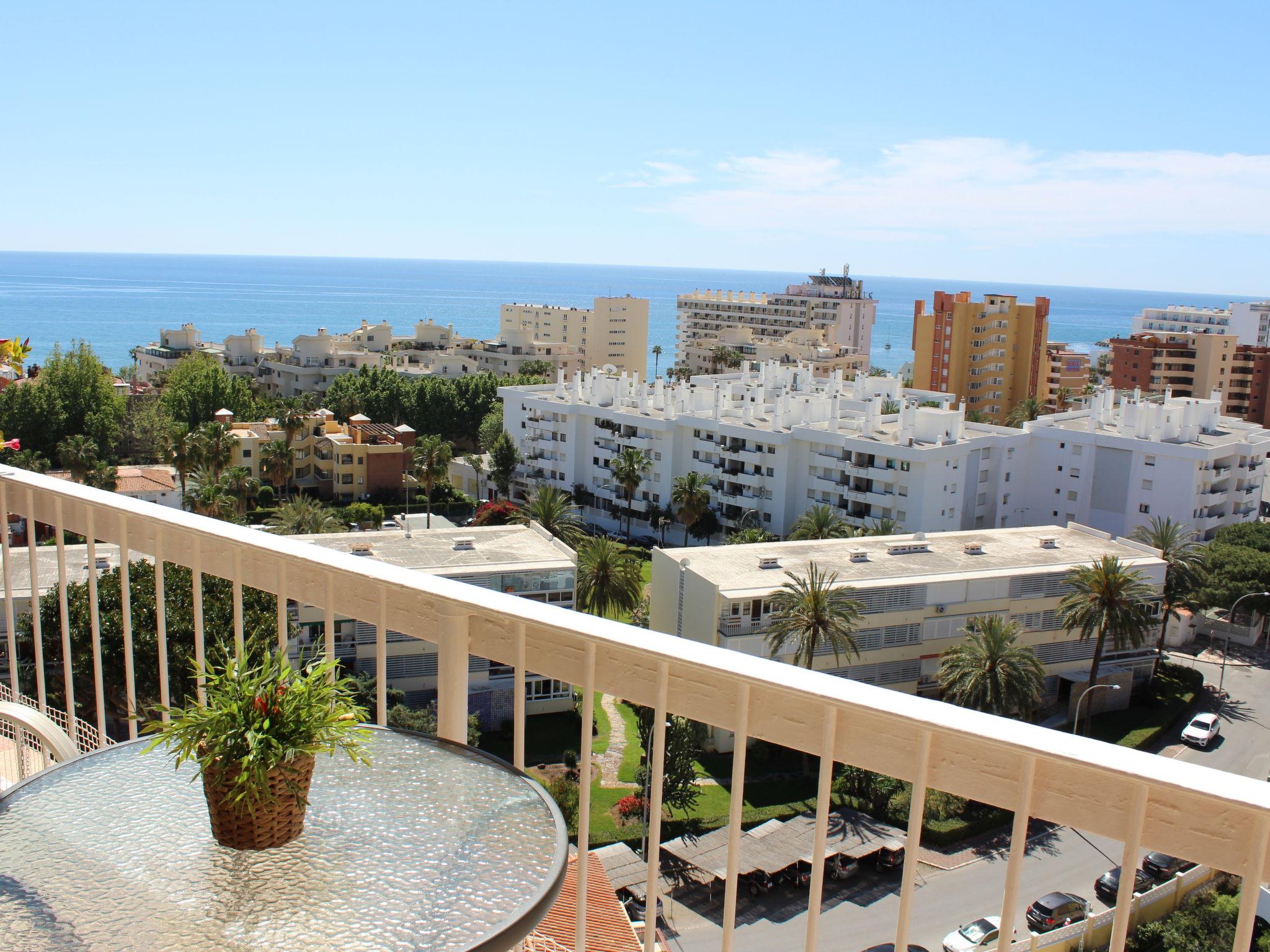 Foto 19 - Apartamento de 2 quartos em Torremolinos com terraço e vistas do mar