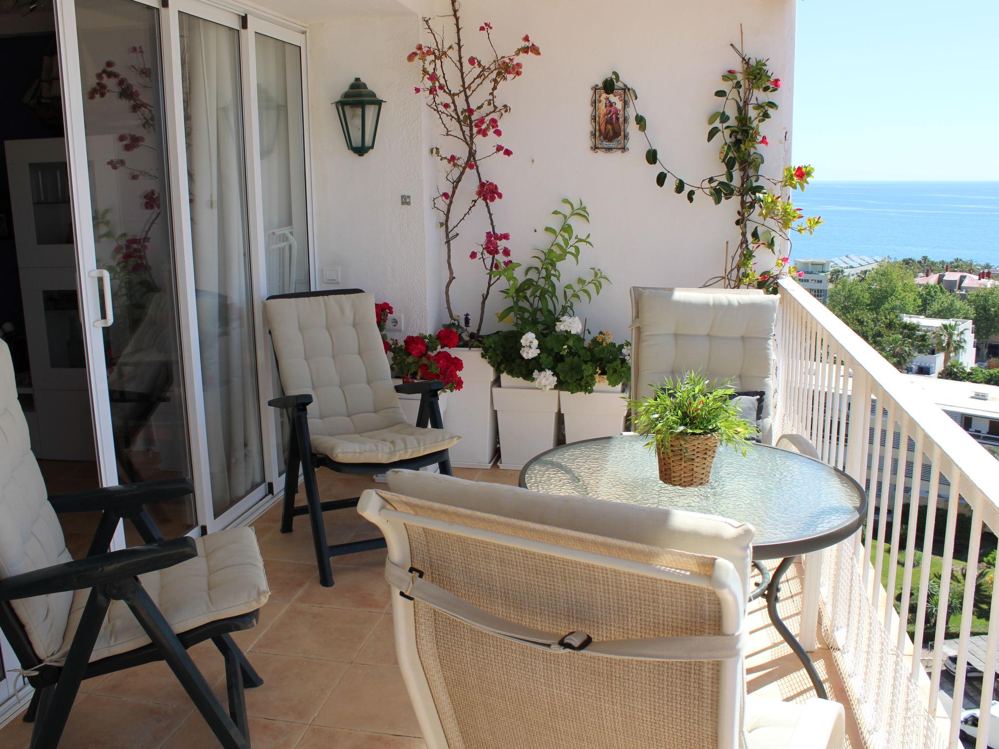 Foto 4 - Apartamento de 2 quartos em Torremolinos com terraço e vistas do mar