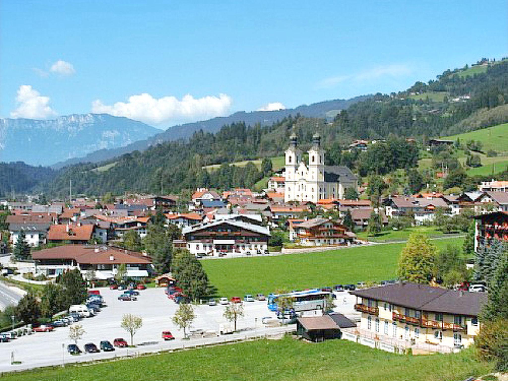 Foto 7 - Appartamento con 1 camera da letto a Hopfgarten im Brixental con terrazza e vista sulle montagne