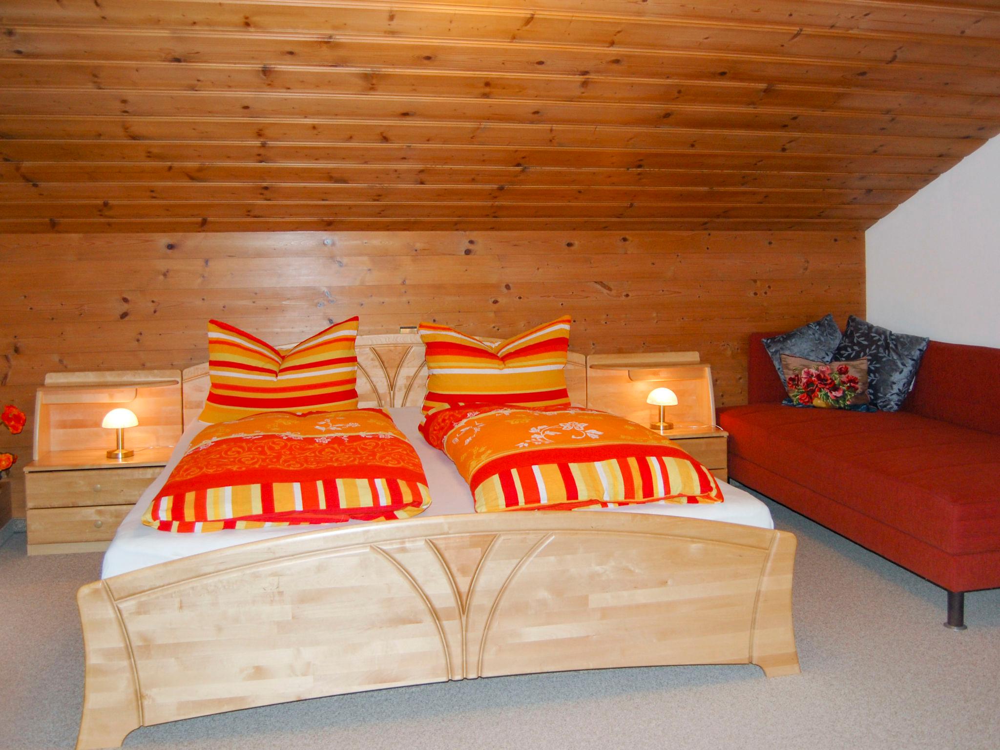 Foto 3 - Appartamento con 2 camere da letto a Hopfgarten im Brixental con vista sulle montagne