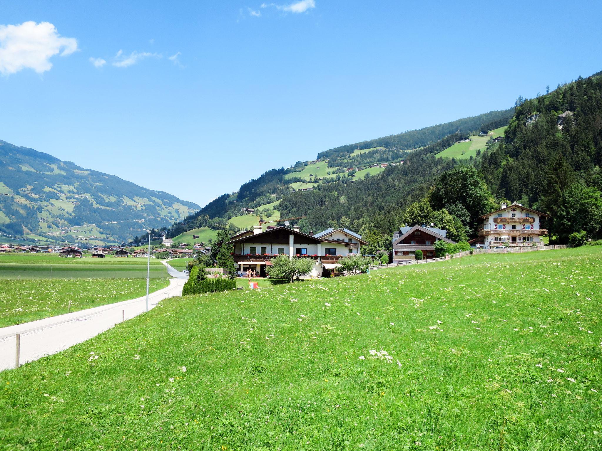 Foto 18 - Apartamento de 2 habitaciones en Ramsau im Zillertal con vistas a la montaña