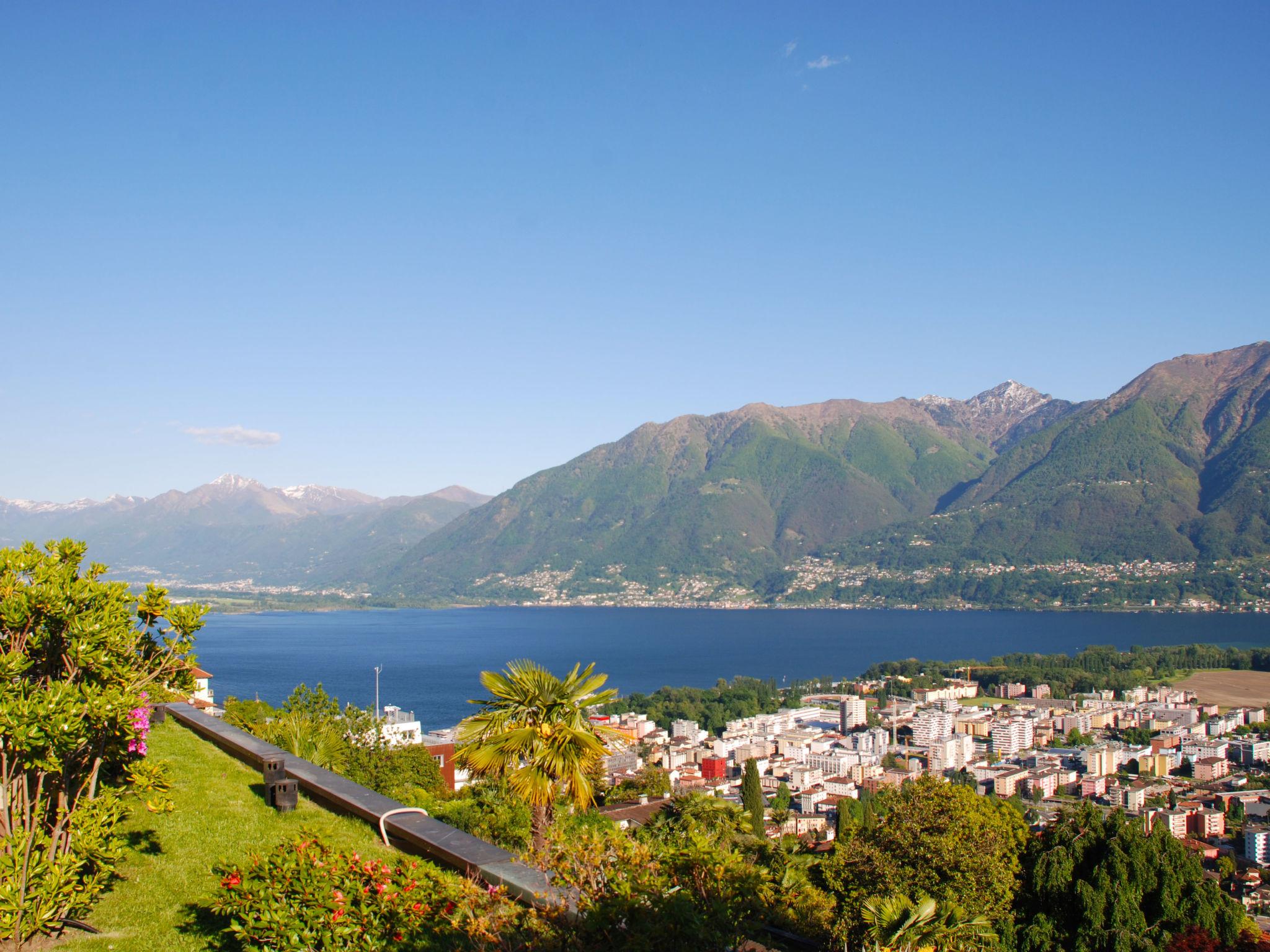 Foto 19 - Apartamento em Locarno com piscina e vista para a montanha