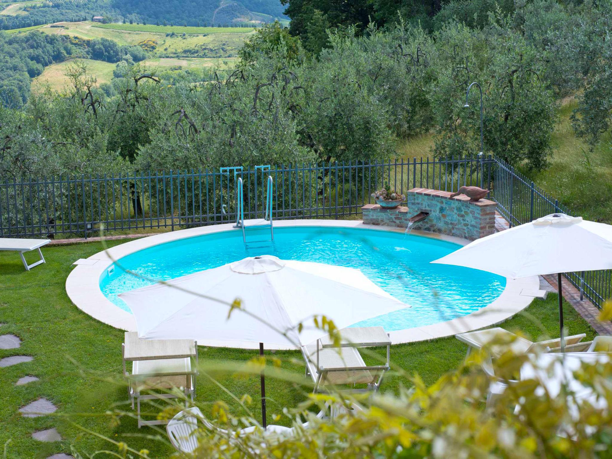 Foto 15 - Apartamento de 2 quartos em San Gimignano com piscina e jardim