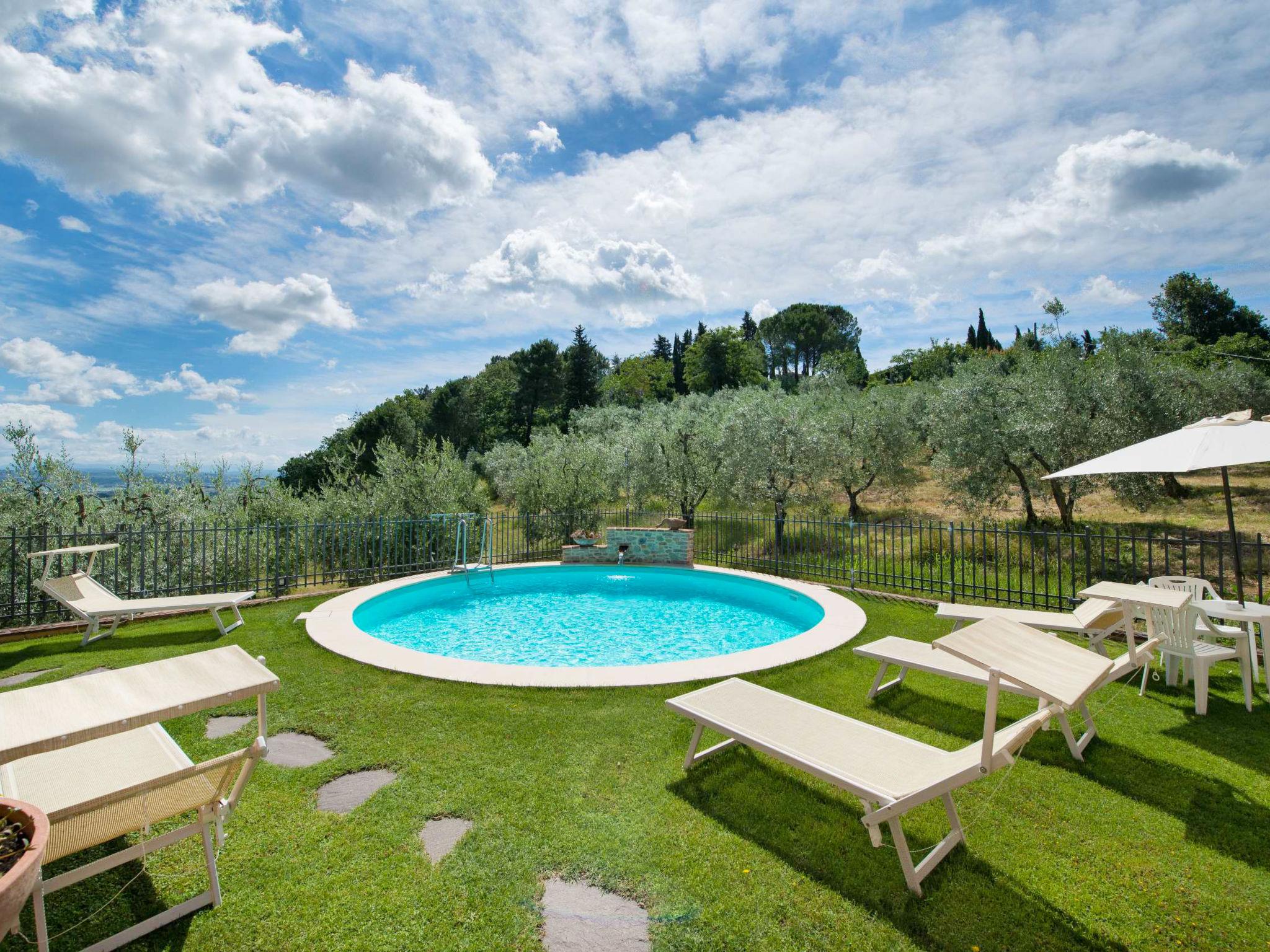 Foto 6 - Apartamento de 1 quarto em San Gimignano com piscina e jardim