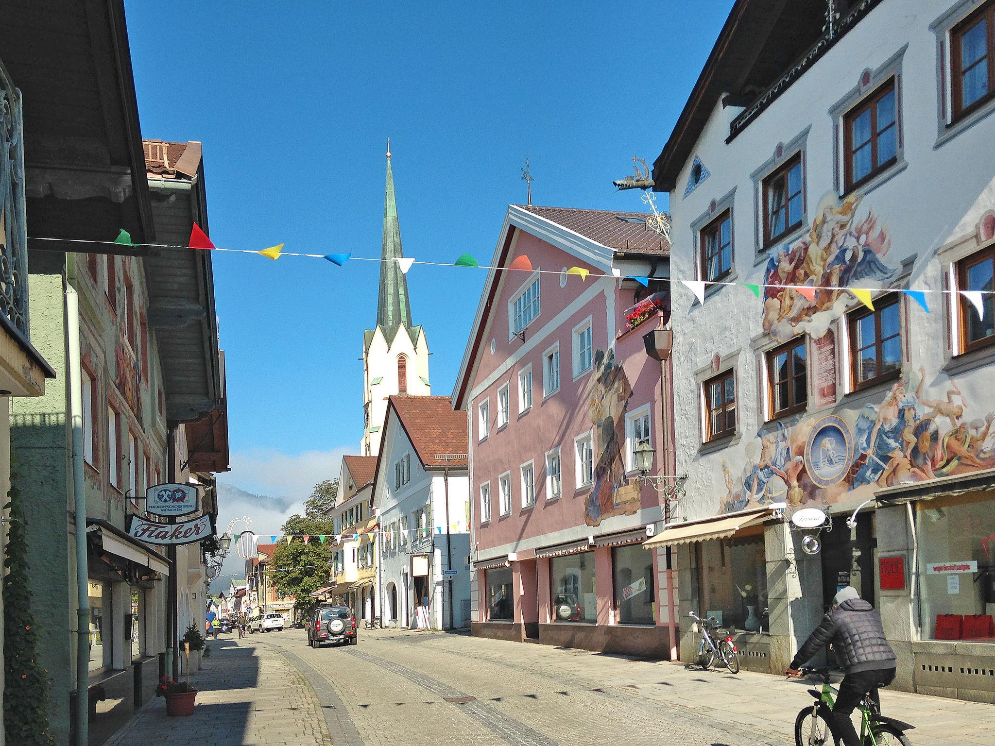 Foto 34 - Apartamento de 2 quartos em Garmisch-Partenkirchen com vista para a montanha