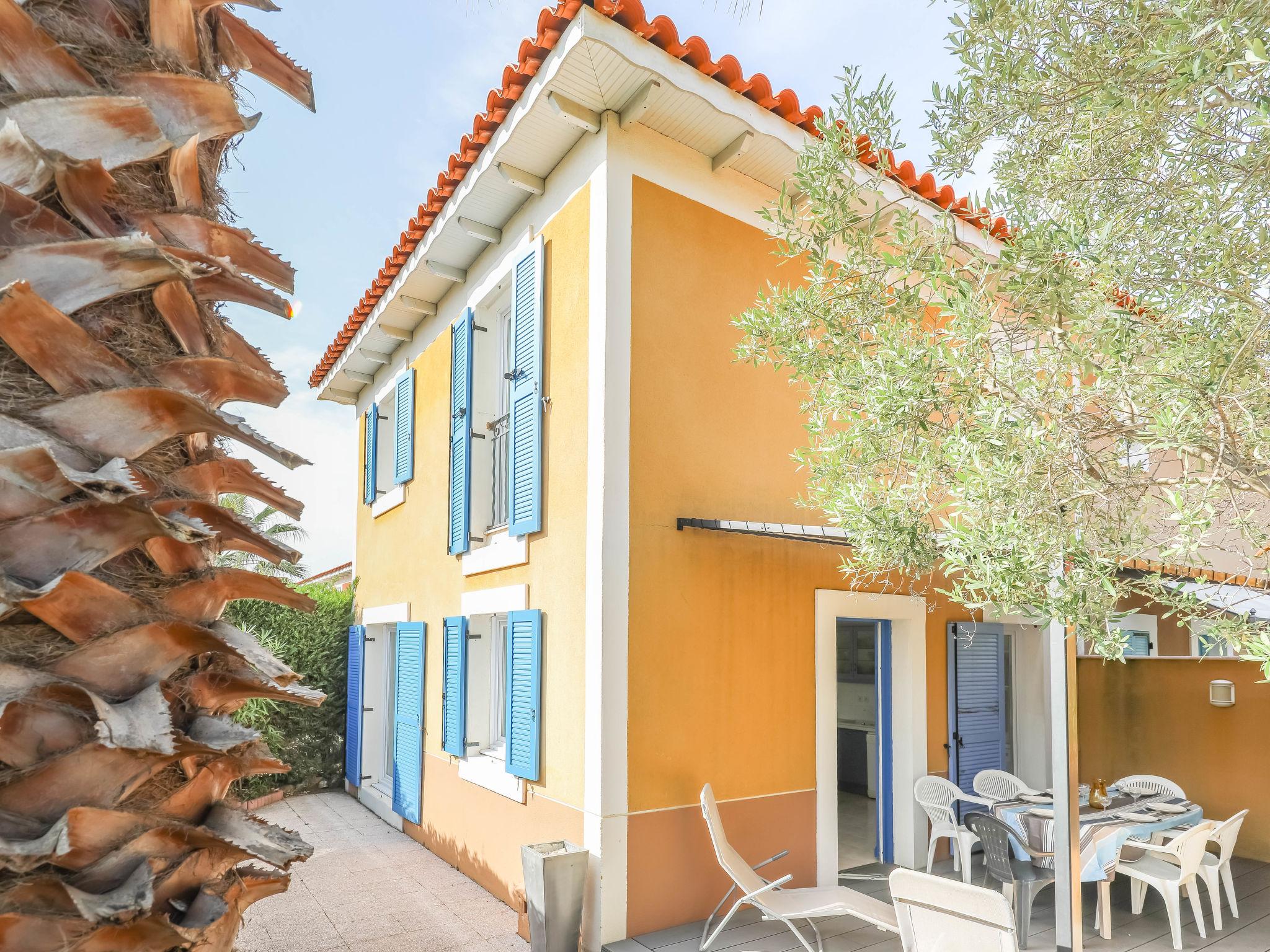 Foto 1 - Casa de 2 quartos em Fréjus com piscina e vistas do mar