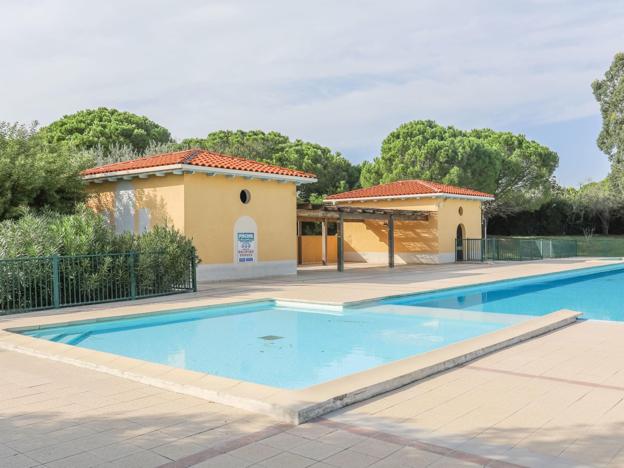 Foto 18 - Haus mit 2 Schlafzimmern in Fréjus mit schwimmbad und blick aufs meer