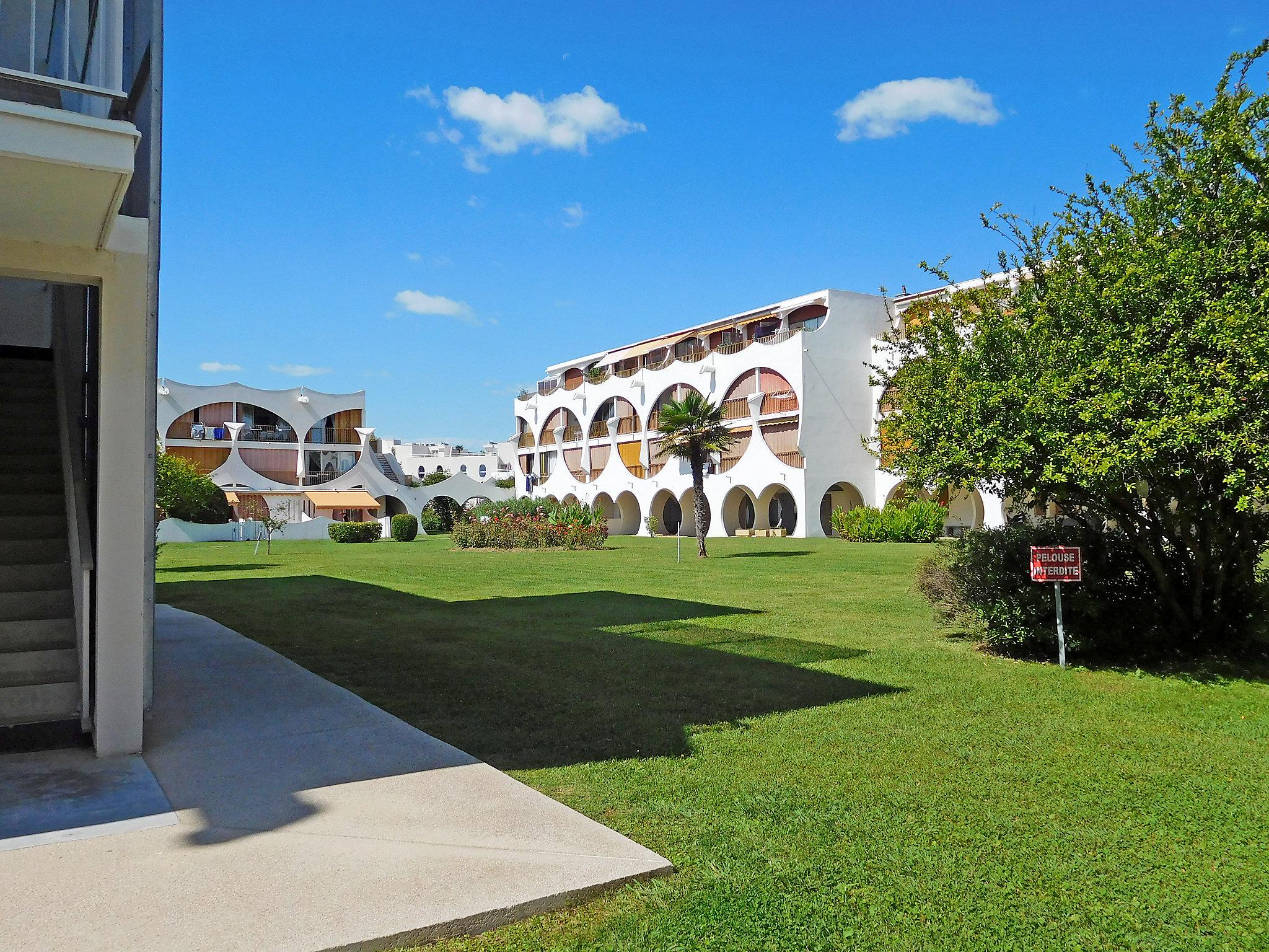 Foto 5 - Apartment mit 1 Schlafzimmer in La Grande-Motte mit blick aufs meer