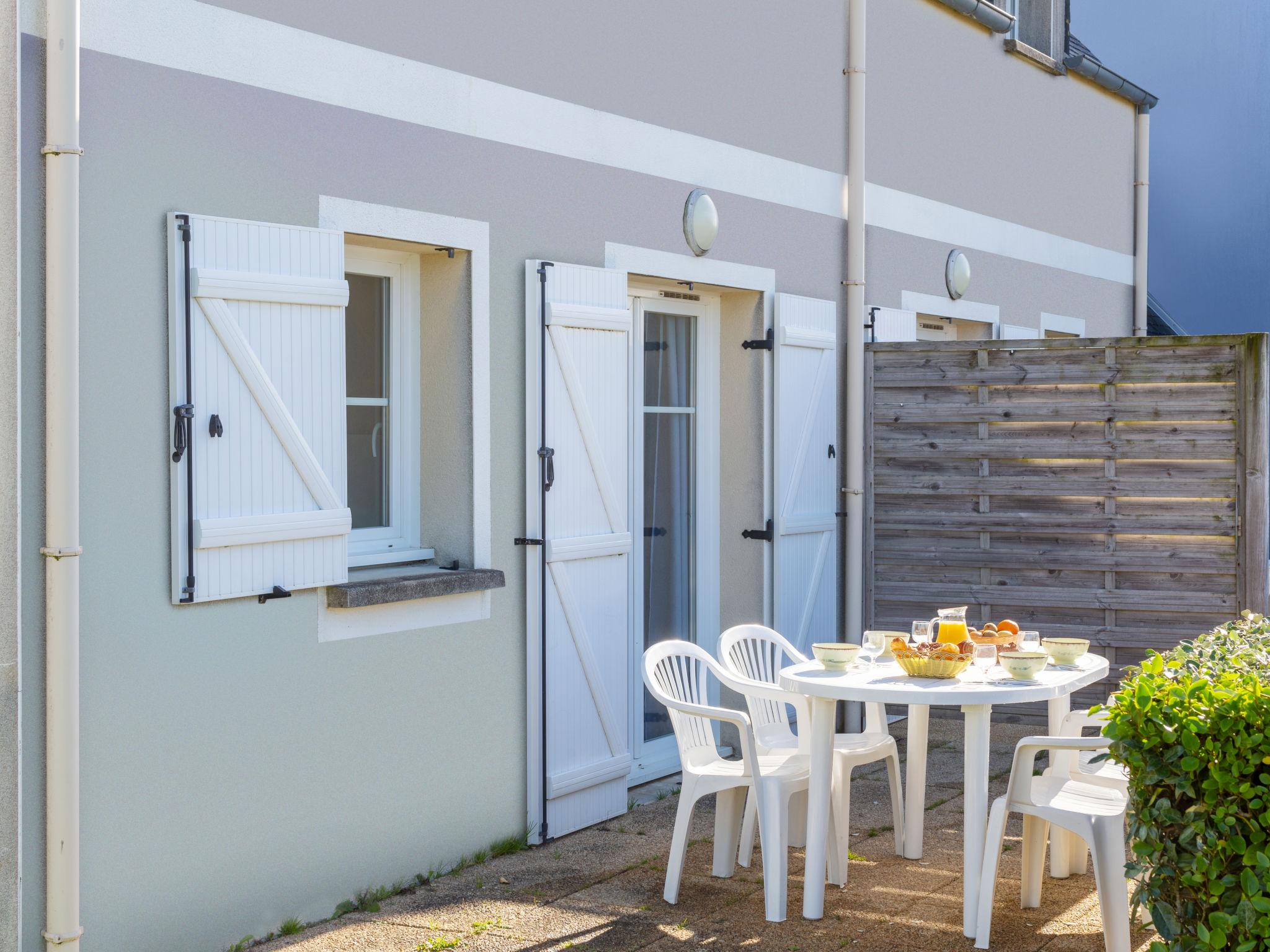 Foto 2 - Casa de 2 quartos em Saint-Nic com piscina e terraço