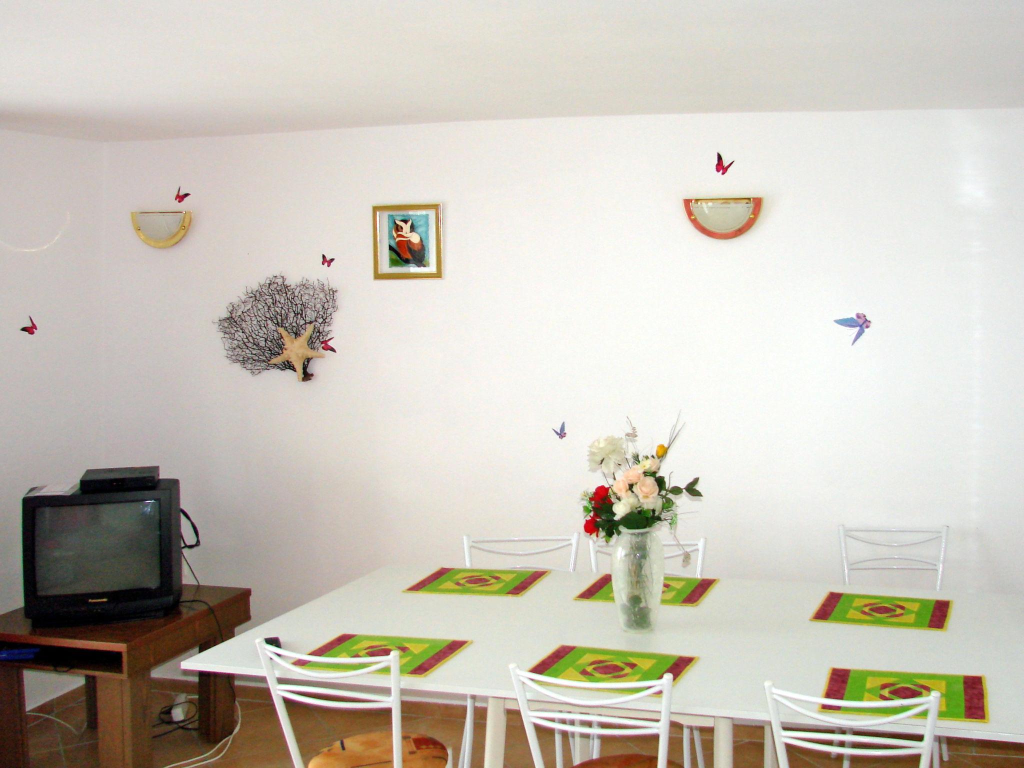 Photo 4 - 4 bedroom House in Balatonalmádi with private pool and garden