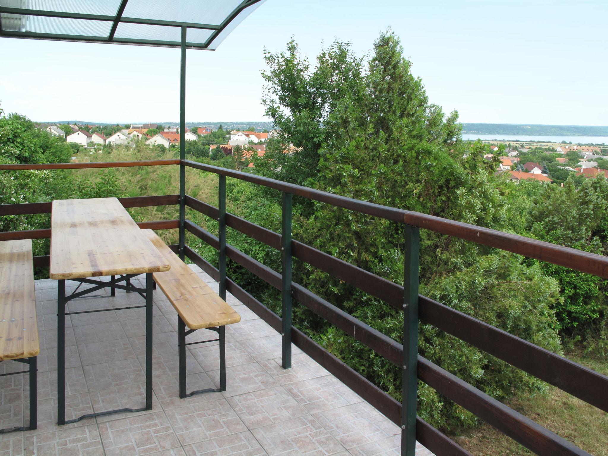 Photo 17 - Maison de 4 chambres à Balatonalmádi avec piscine privée et vues sur la montagne