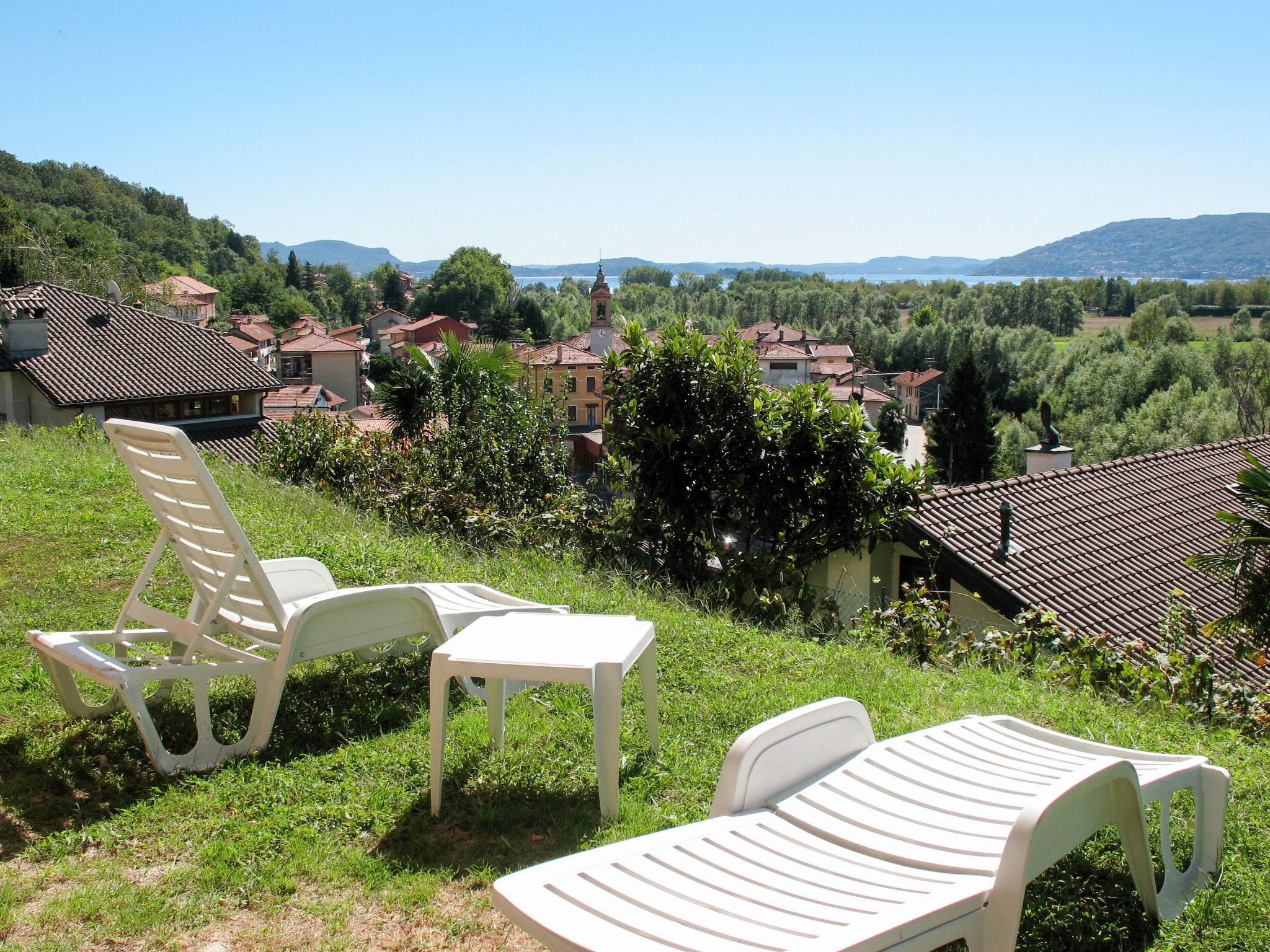 Foto 16 - Appartamento con 2 camere da letto a Verbania con piscina e giardino