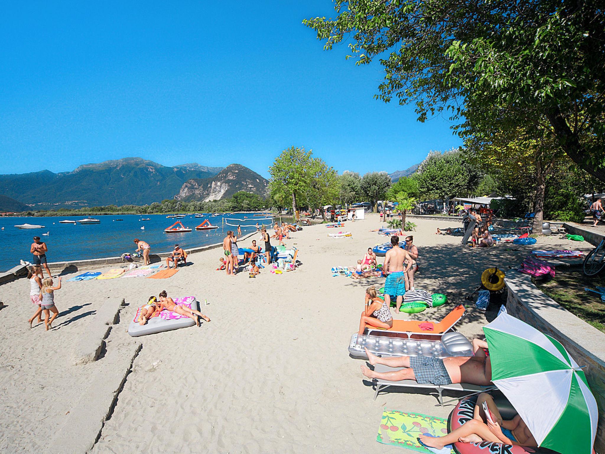 Foto 3 - Appartamento con 1 camera da letto a Verbania con piscina e vista sulle montagne