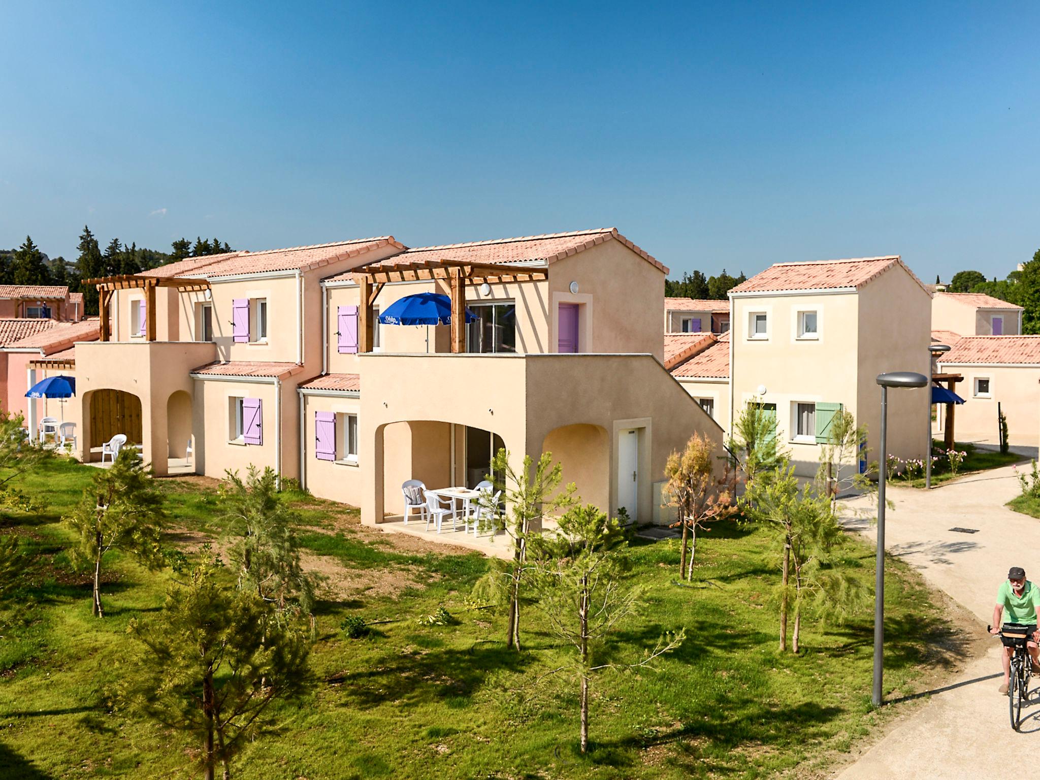 Foto 1 - Apartamento de 2 habitaciones en Paradou con piscina y terraza