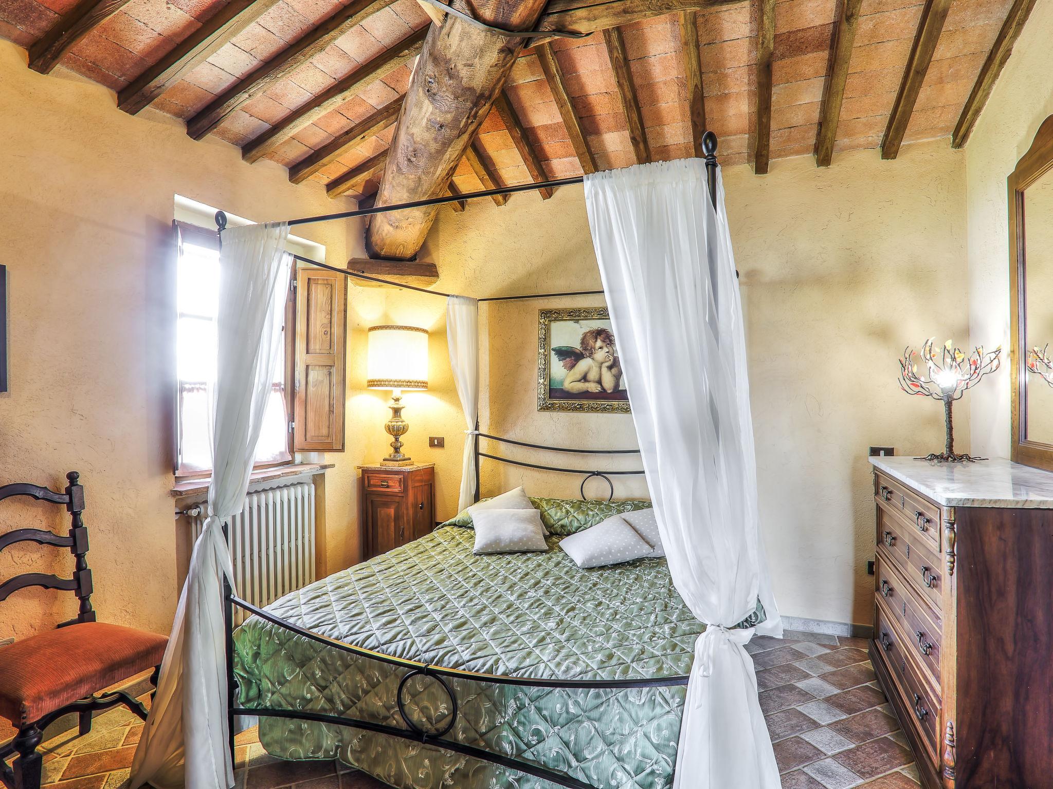 Photo 23 - 7 bedroom House in Castellina in Chianti with private pool and garden