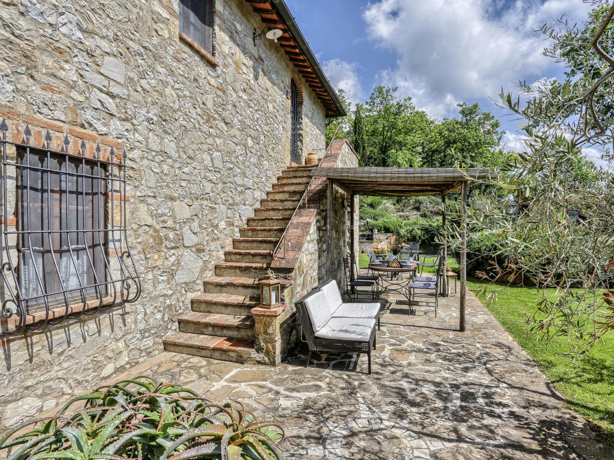 Foto 40 - Casa de 7 quartos em Castellina in Chianti com piscina privada e jardim