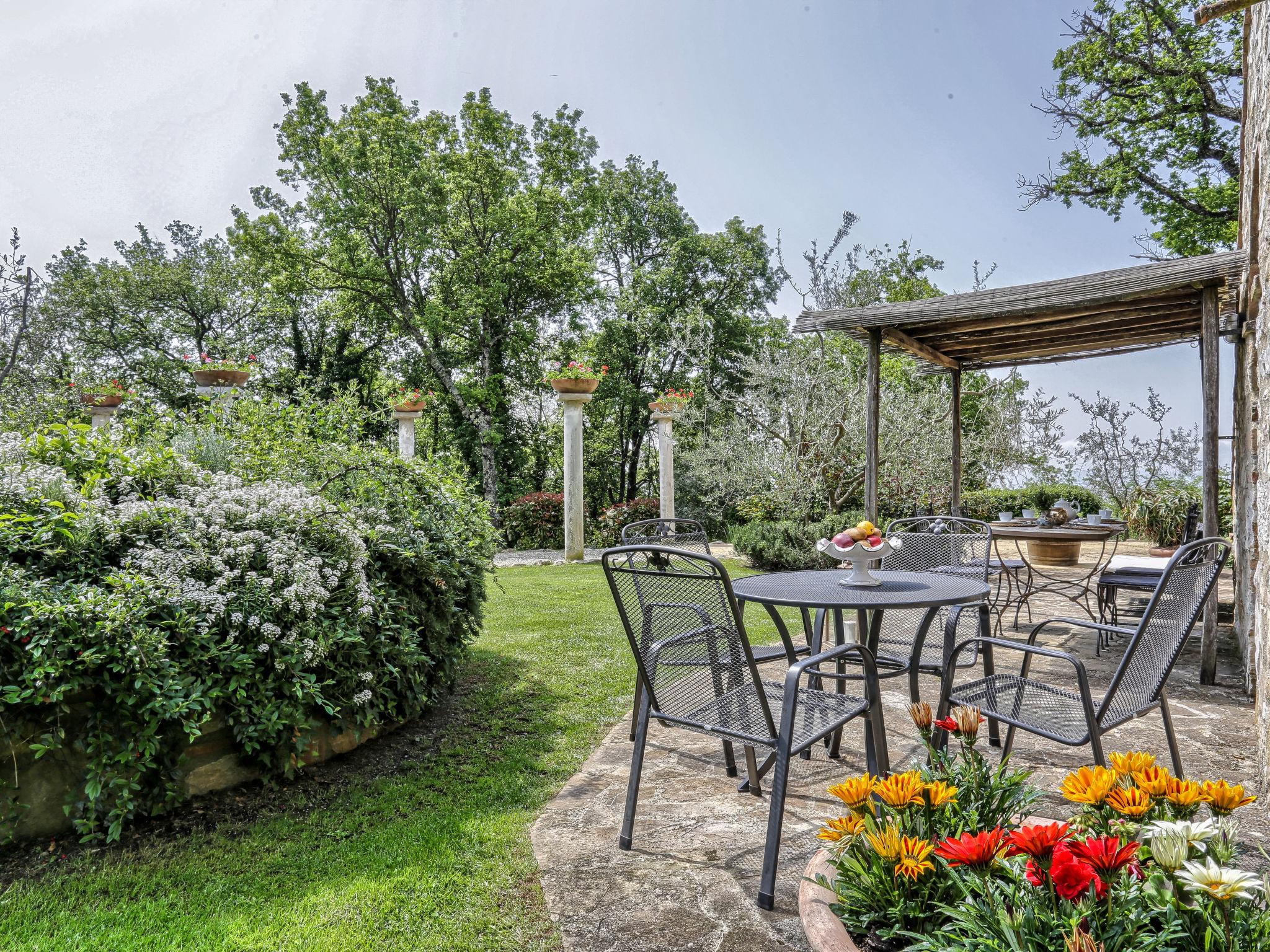 Foto 48 - Casa con 7 camere da letto a Castellina in Chianti con piscina privata e giardino