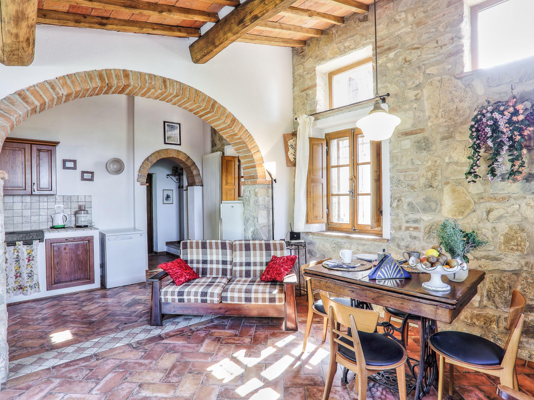 Photo 14 - 7 bedroom House in Castellina in Chianti with private pool and garden